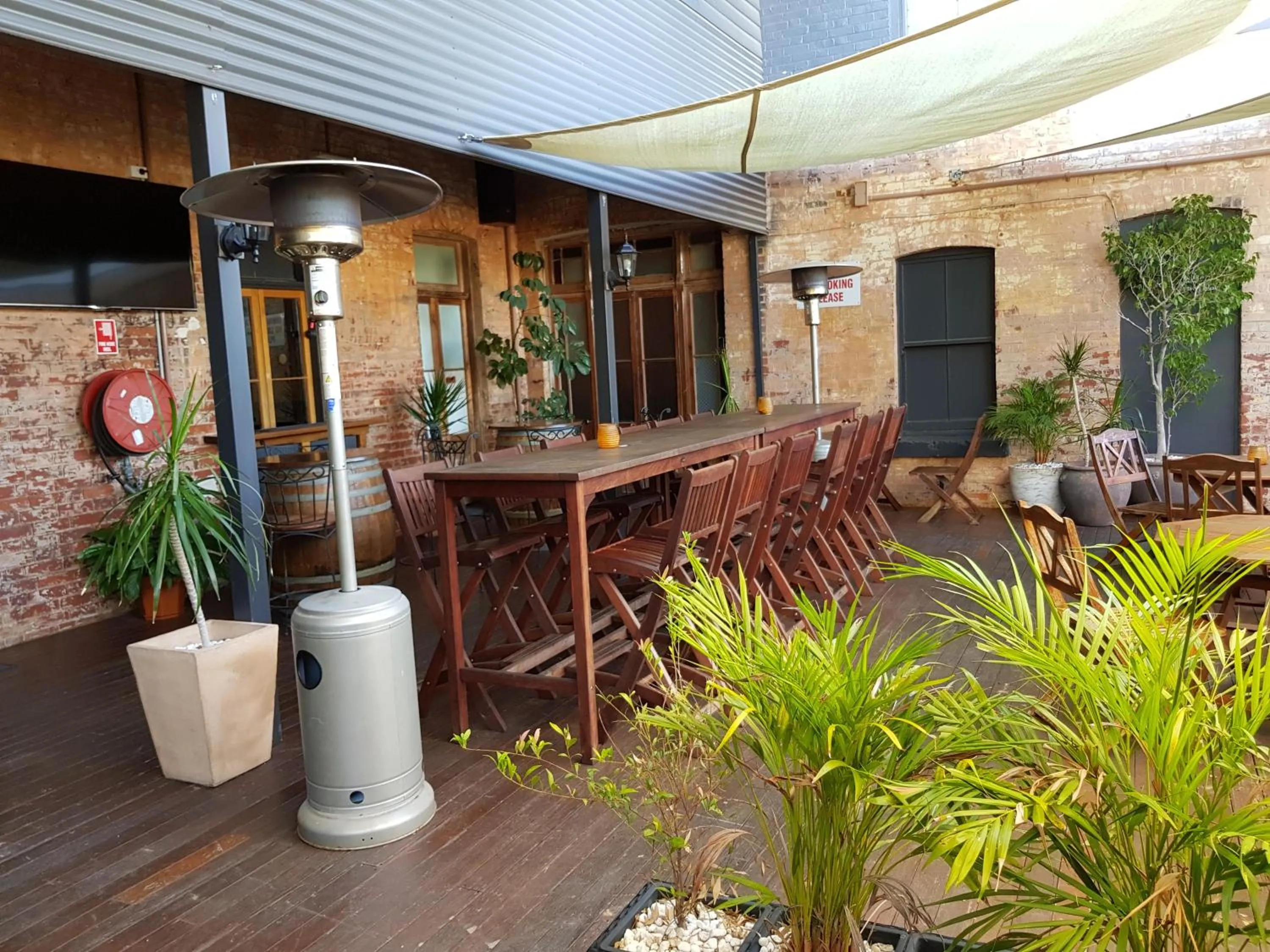 Patio in Commercial Hotel