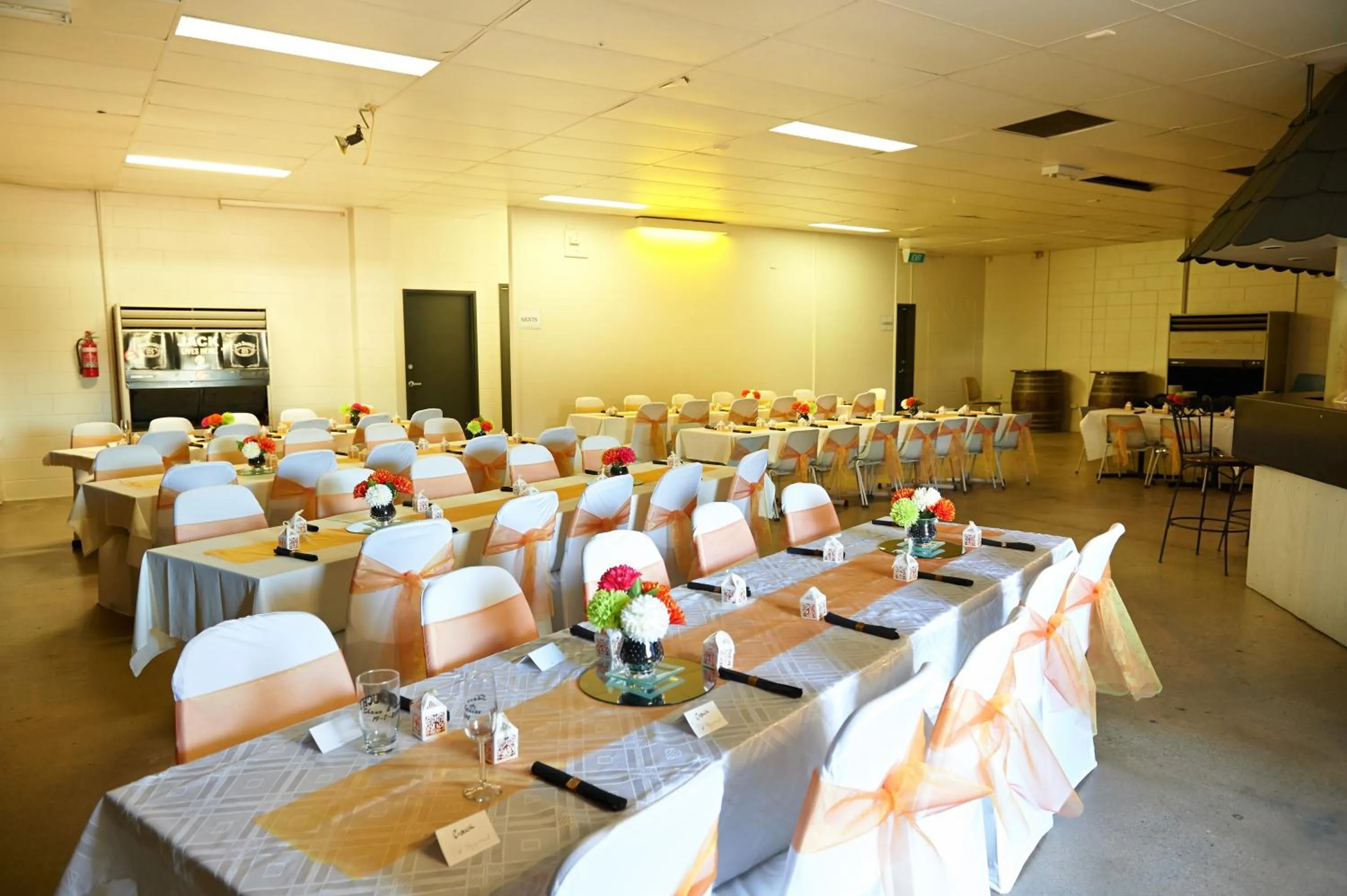 Banquet/Function facilities in Commercial Hotel