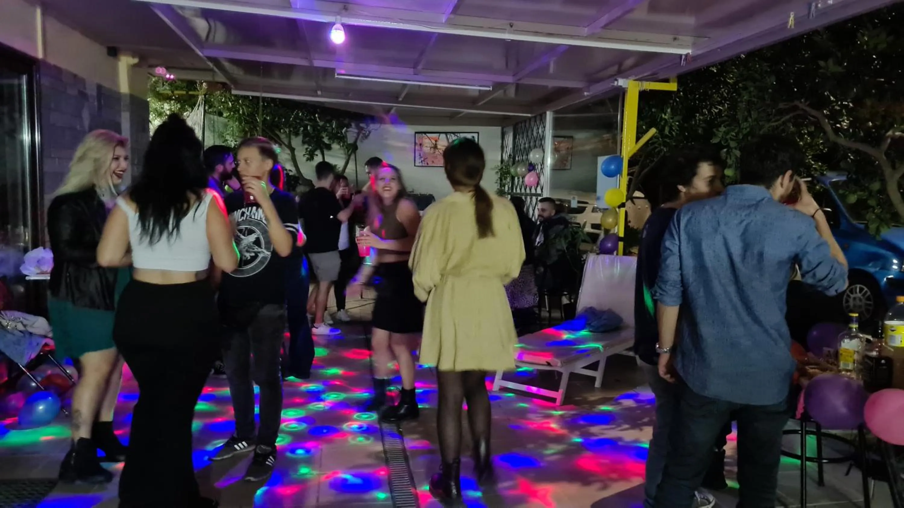 Evening entertainment in Villa George - Family Holidays