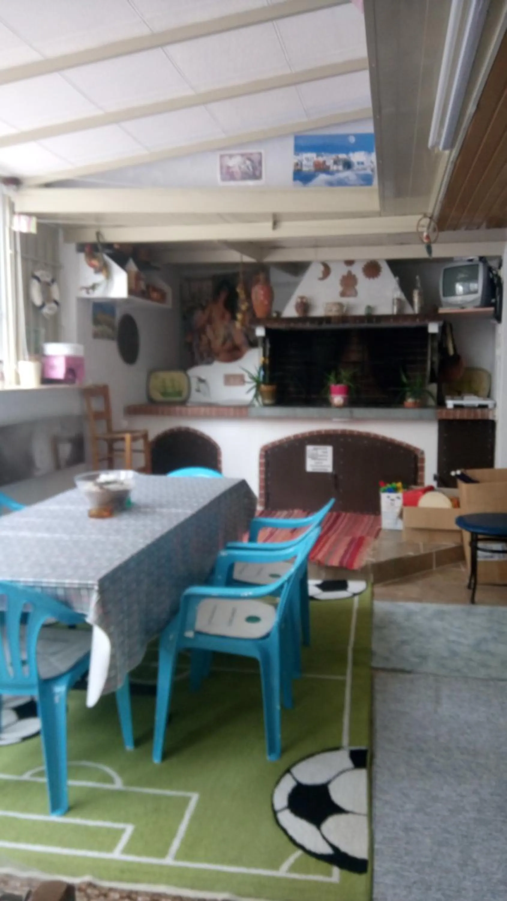 BBQ facilities in Villa George - Family Holidays