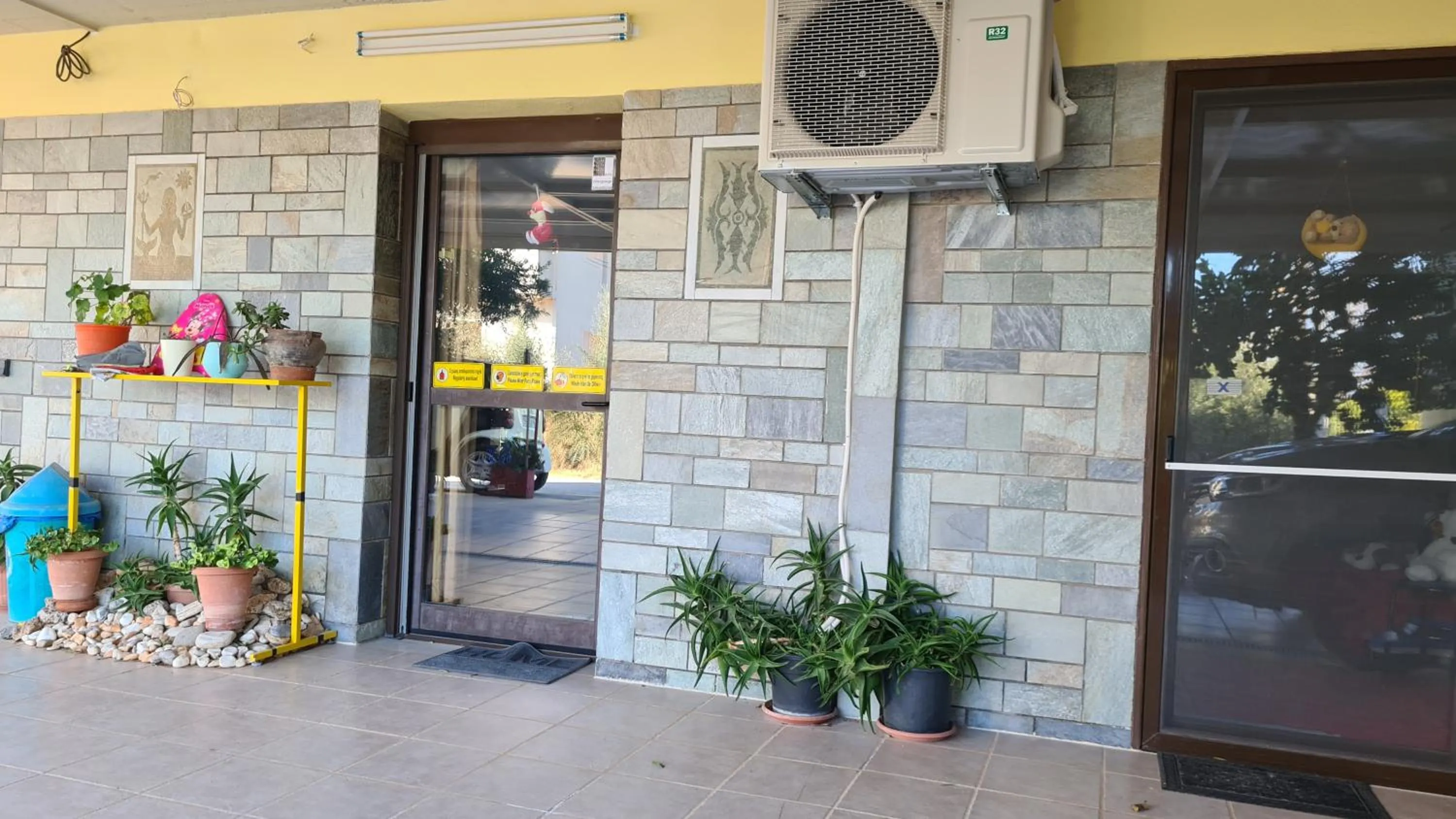 Property building in Villa George - Family Holidays