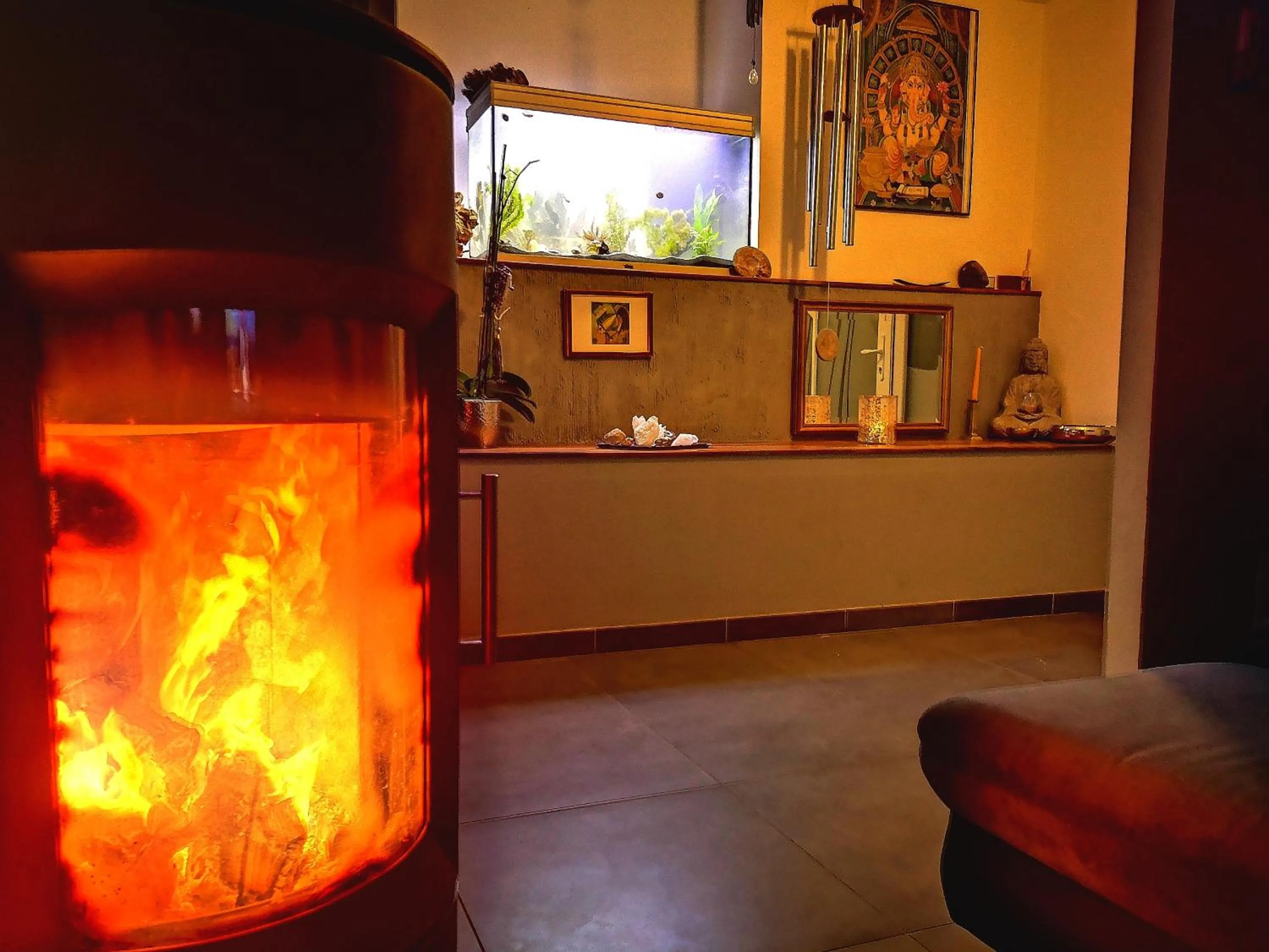 Communal lounge/ TV room in La Maison D'ayona