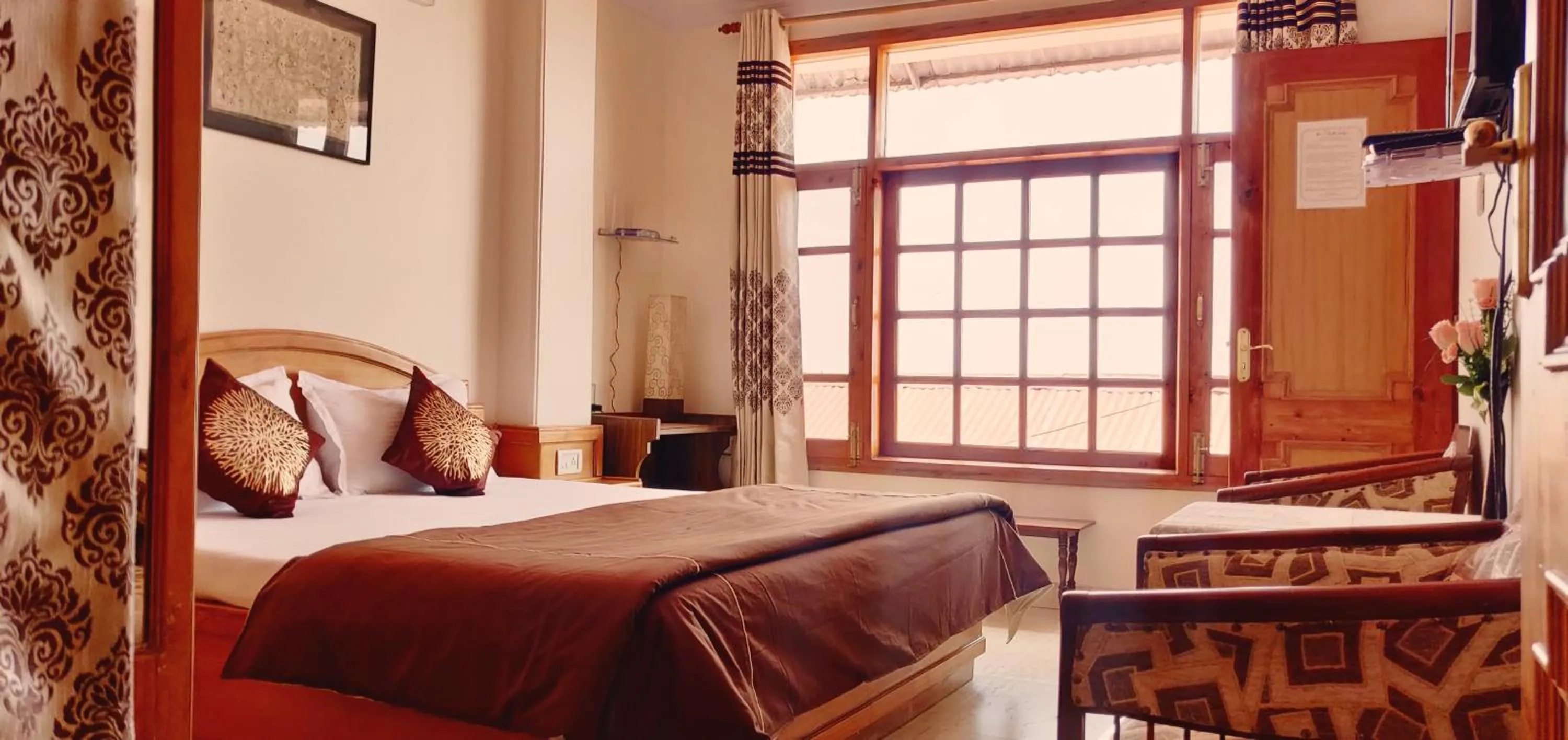 Bedroom, Bed in The Thistle Lodge