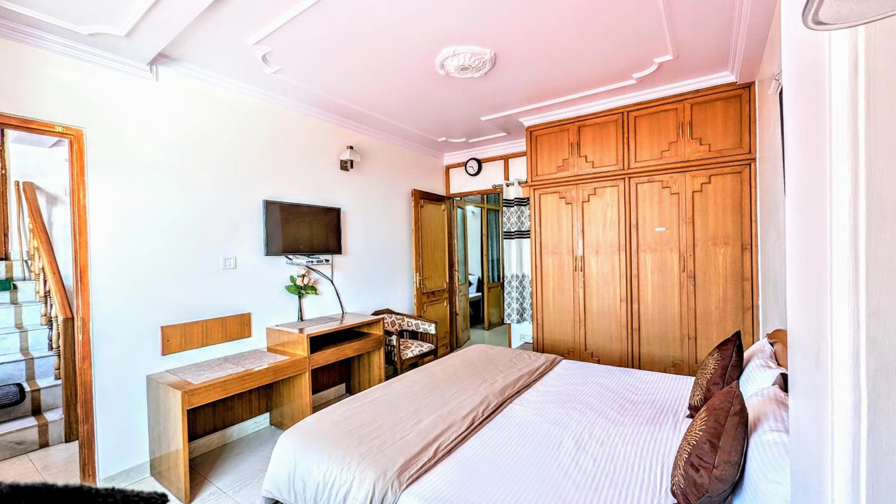 Bed in The Thistle Lodge