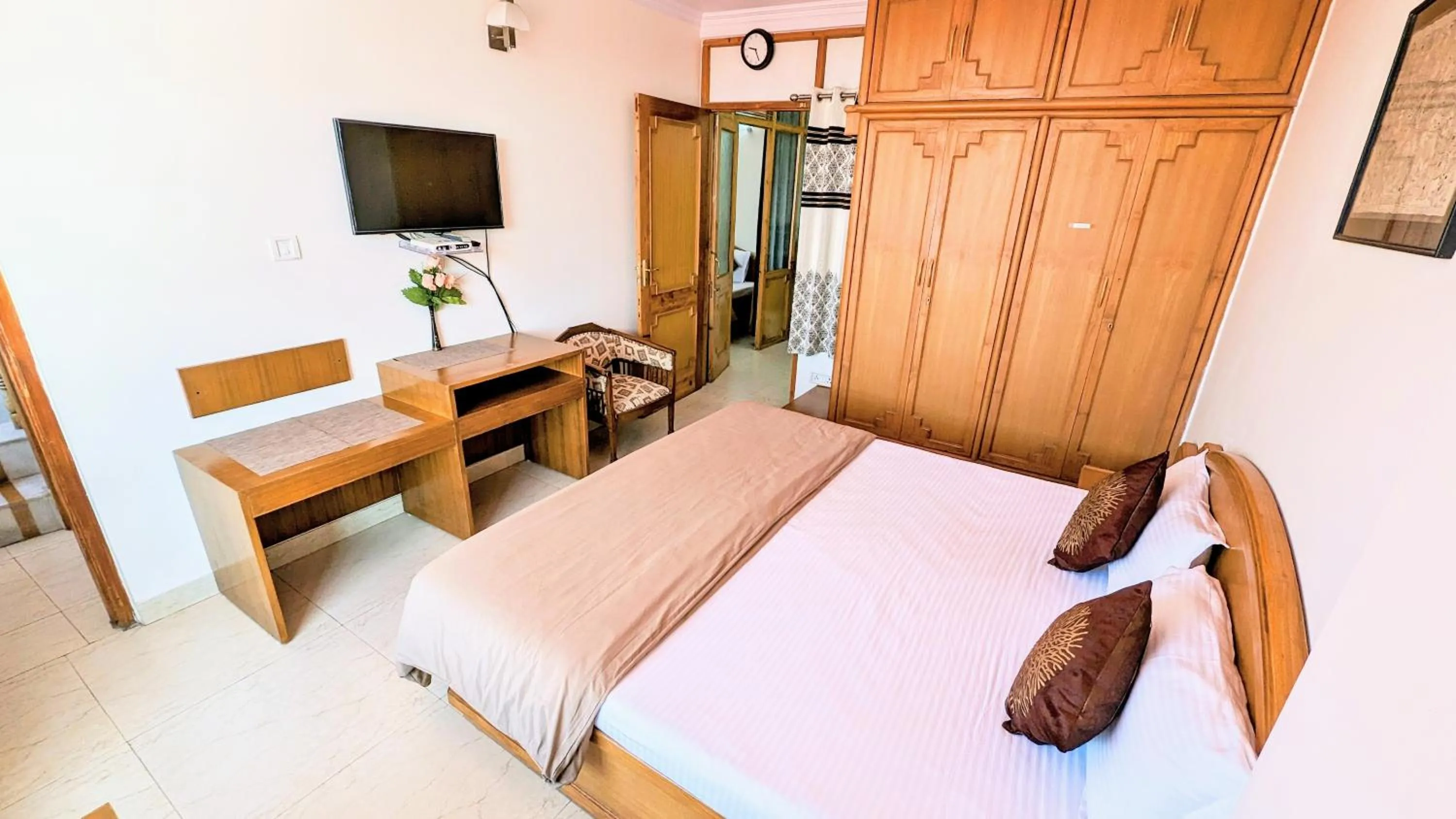 TV and multimedia, Bed in The Thistle Lodge
