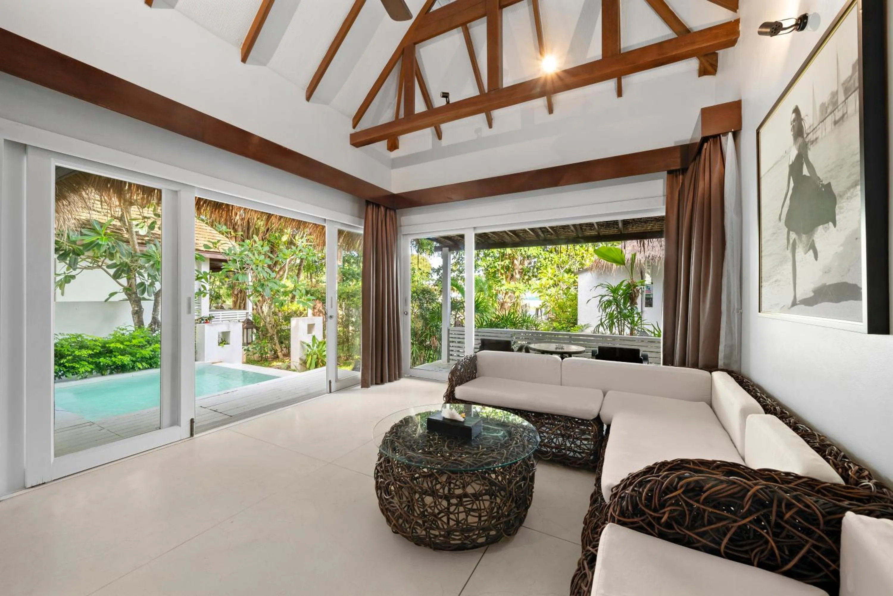 Living room, Bed in Zara Beach Resort Koh Samui