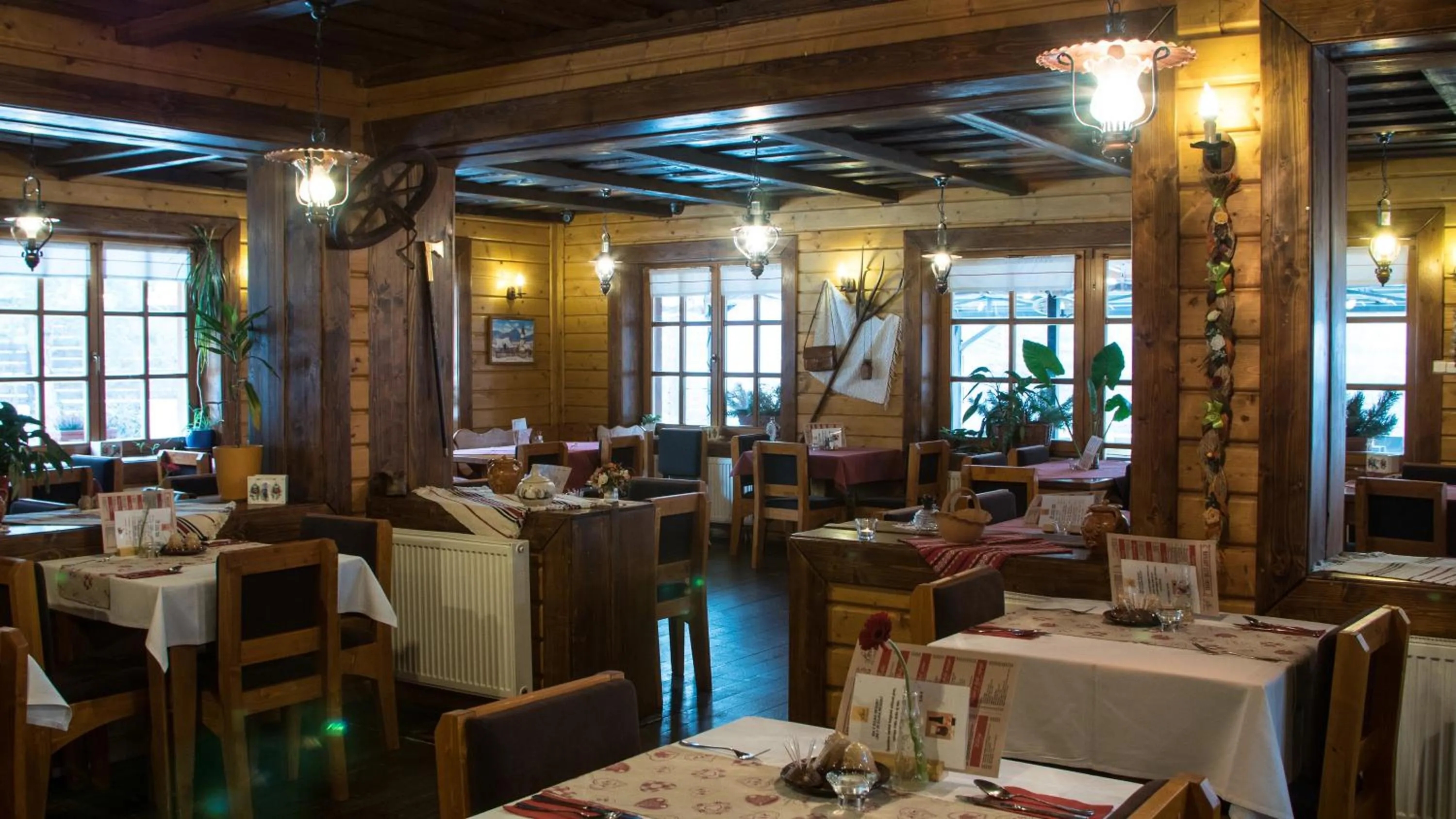 Restaurant/places to eat in Sojka Resort