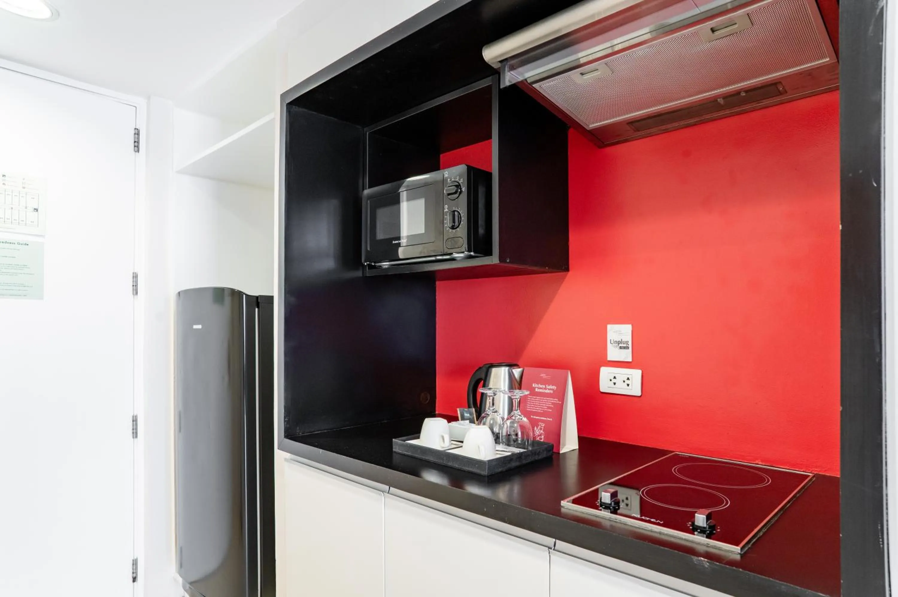 Kitchen or kitchenette in The Picasso Boutique Serviced Residences Managed by HII