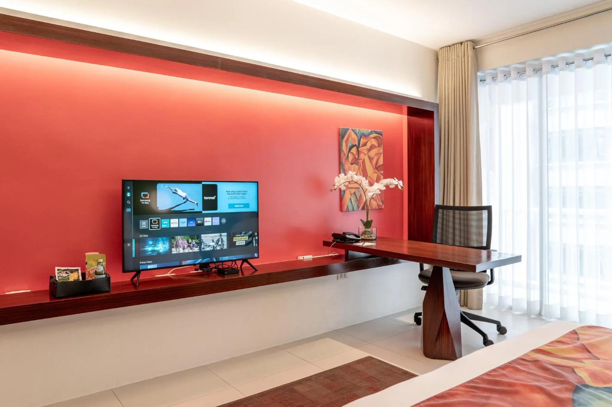 Communal lounge/ TV room, Bed in The Picasso Boutique Serviced Residences Managed by HII