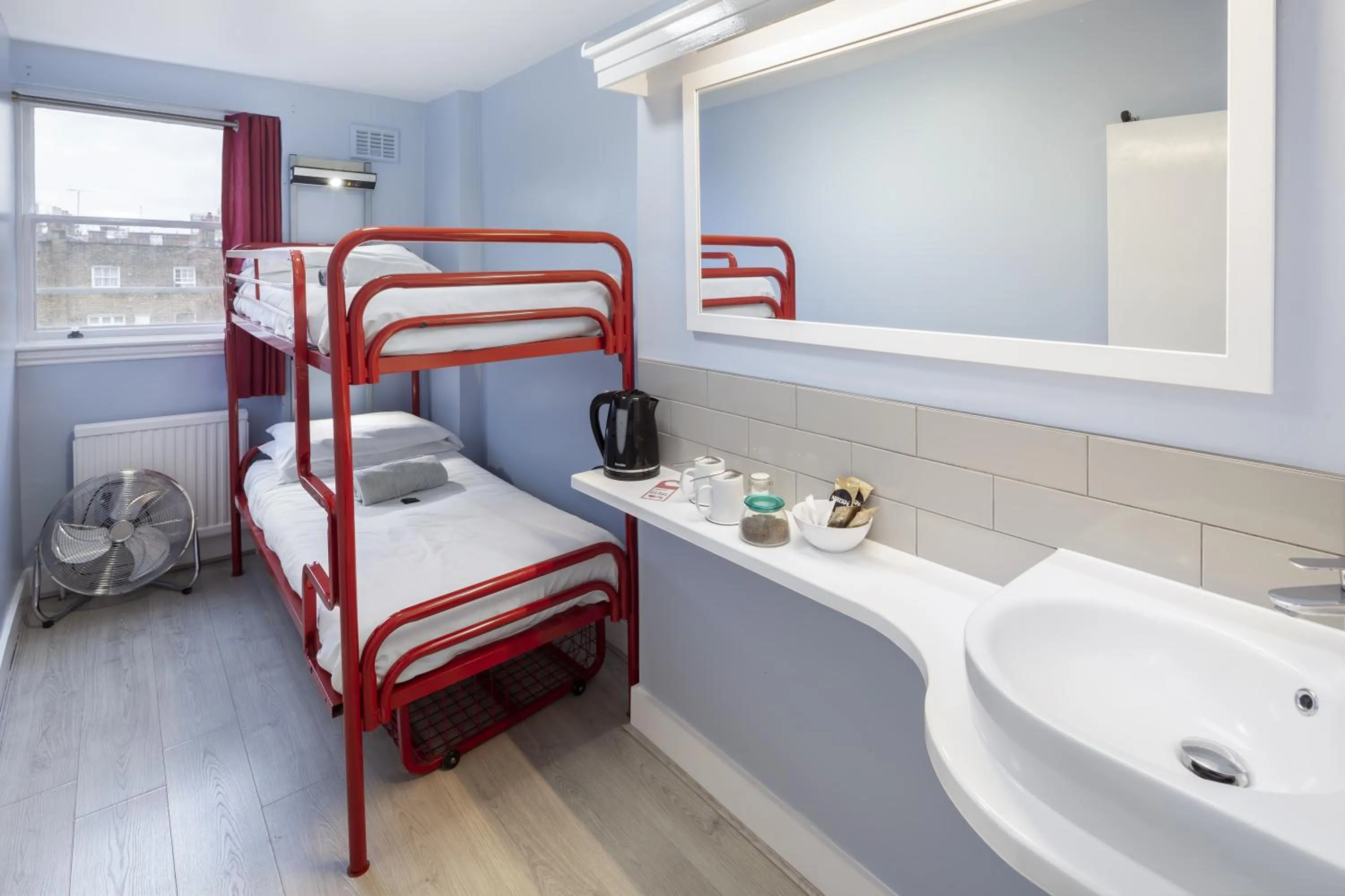 bunk bed, Bed in Astor Museum Hostel