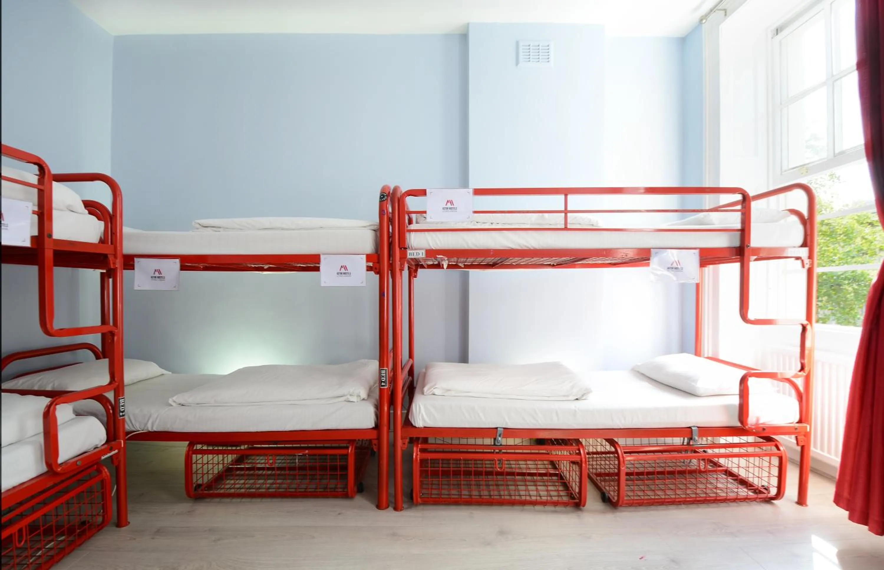 Bedroom, Bed in Astor Museum Hostel