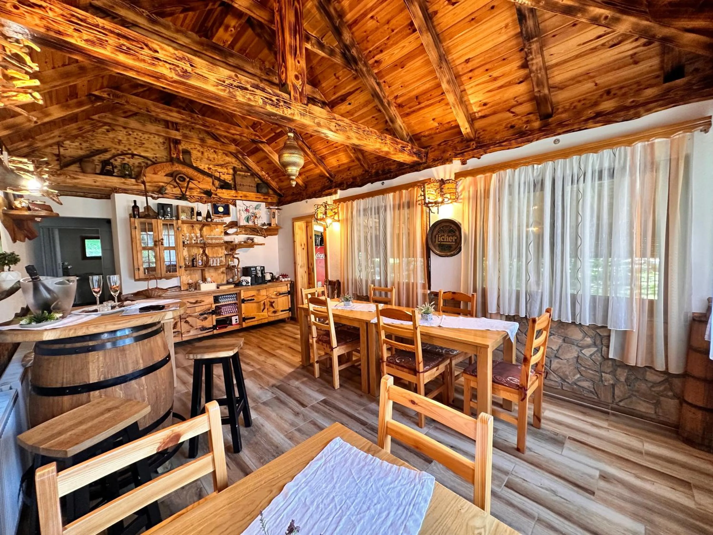 Restaurant/places to eat in Guesthouse Green Valley