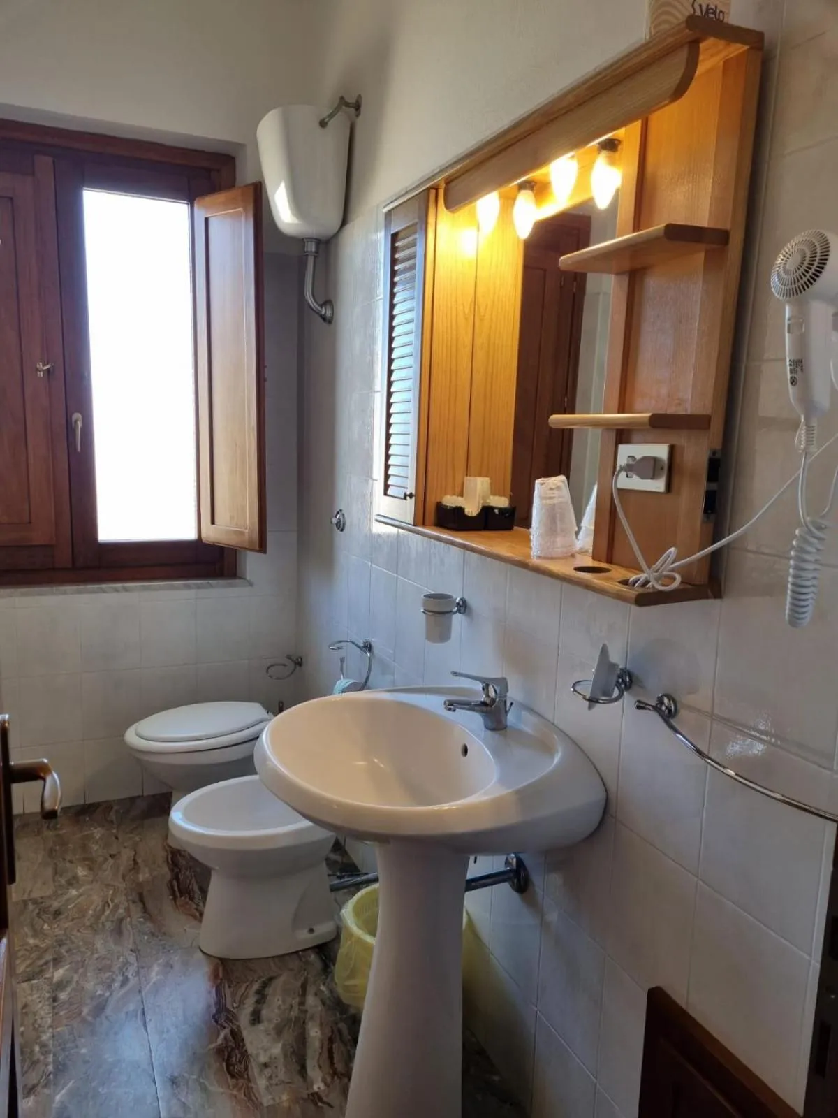 Bathroom in Hotel Plammas