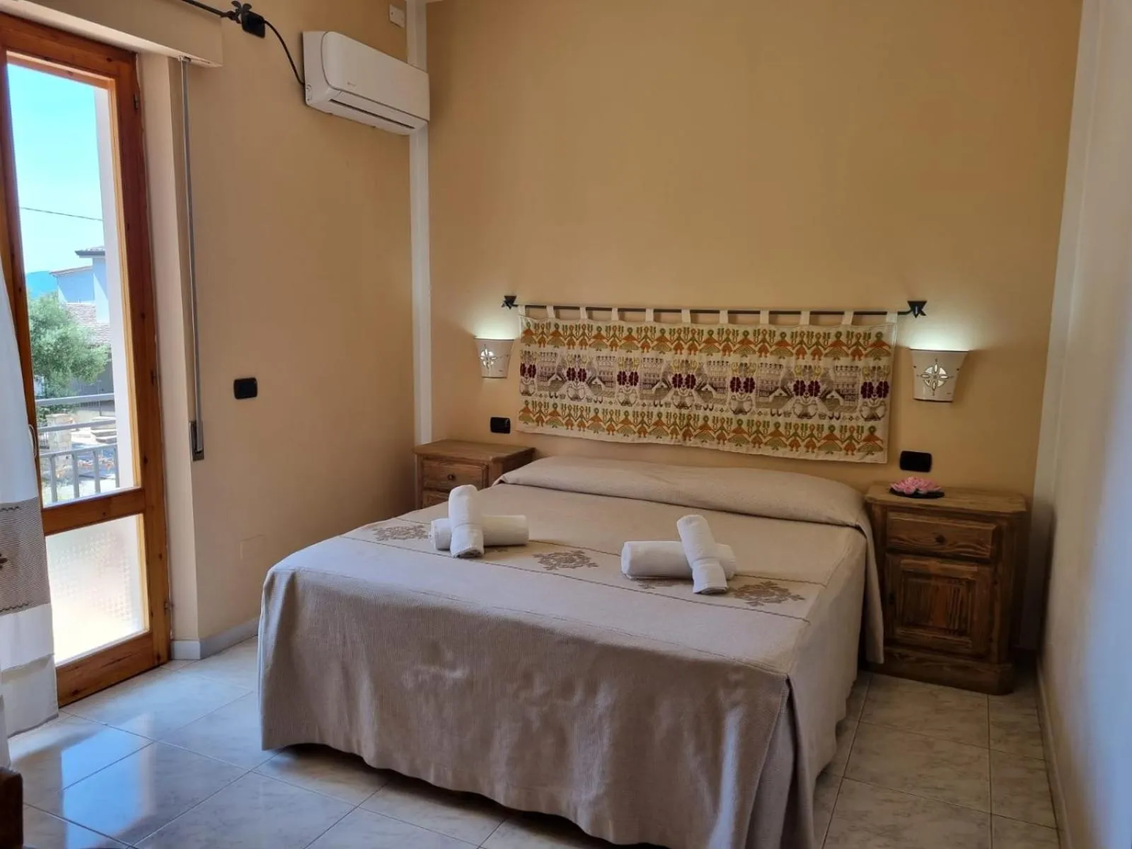 Bed in Hotel Plammas