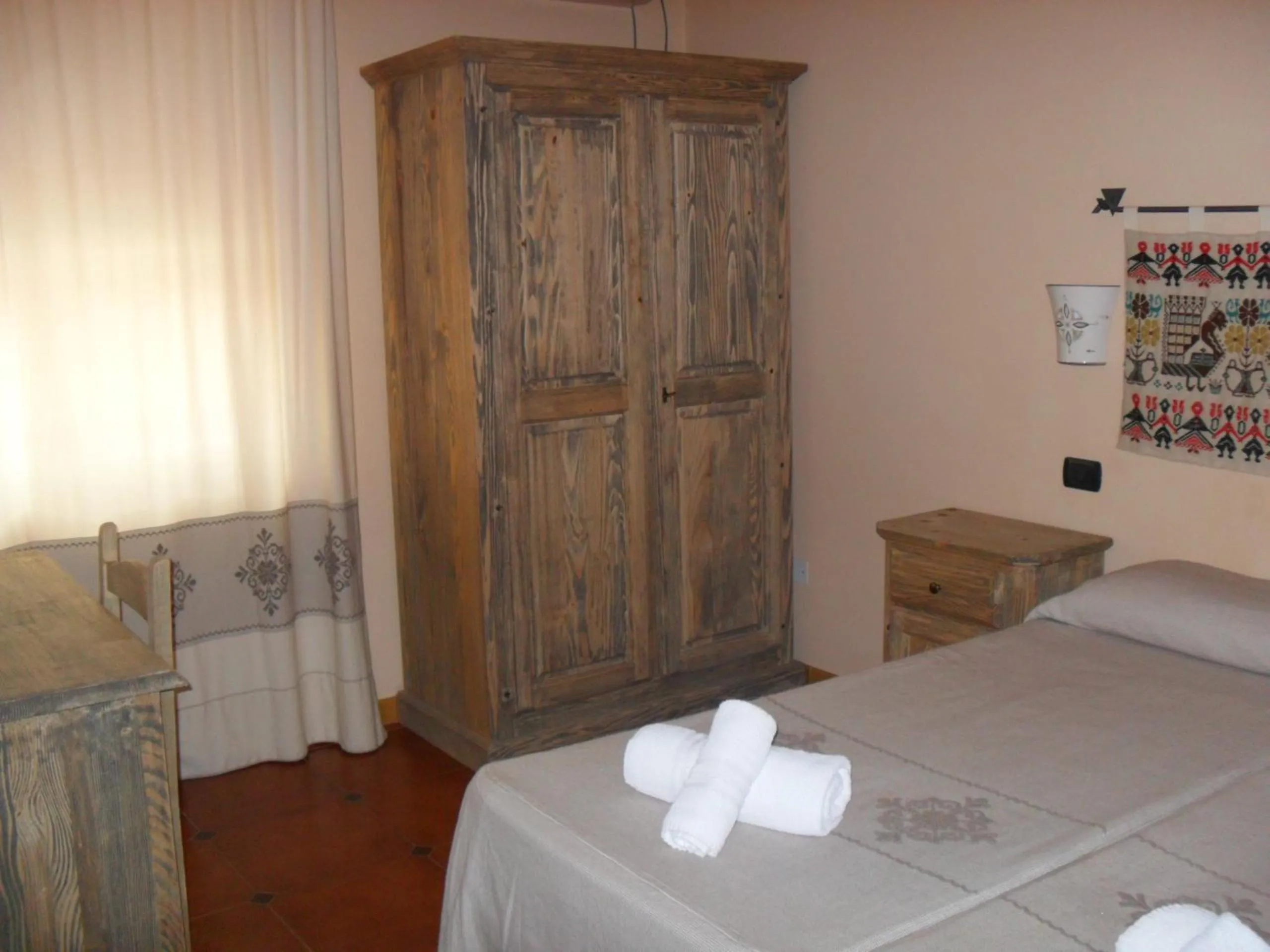 Photo of the whole room, Bed in Hotel Plammas