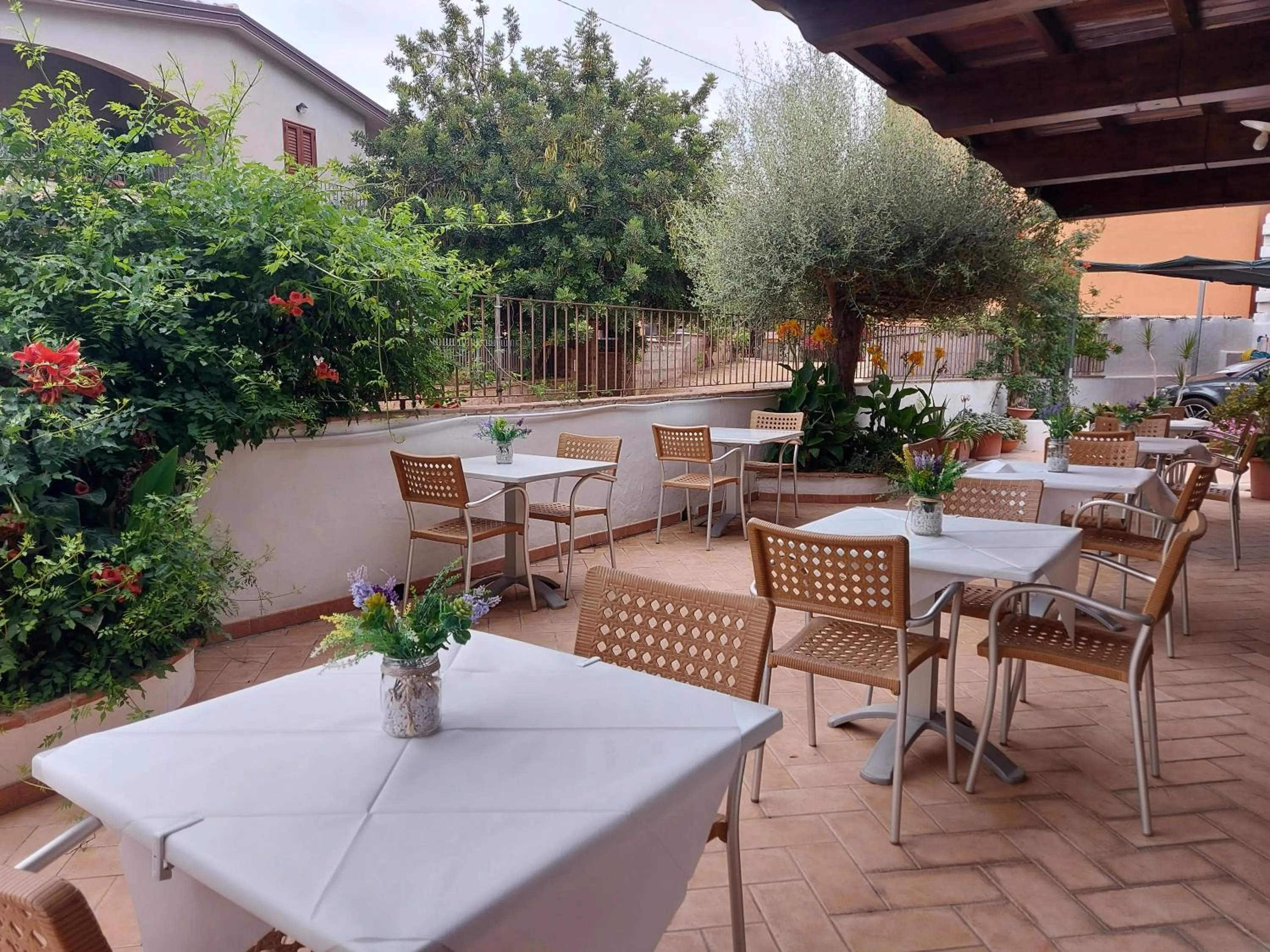 Breakfast in Hotel Plammas