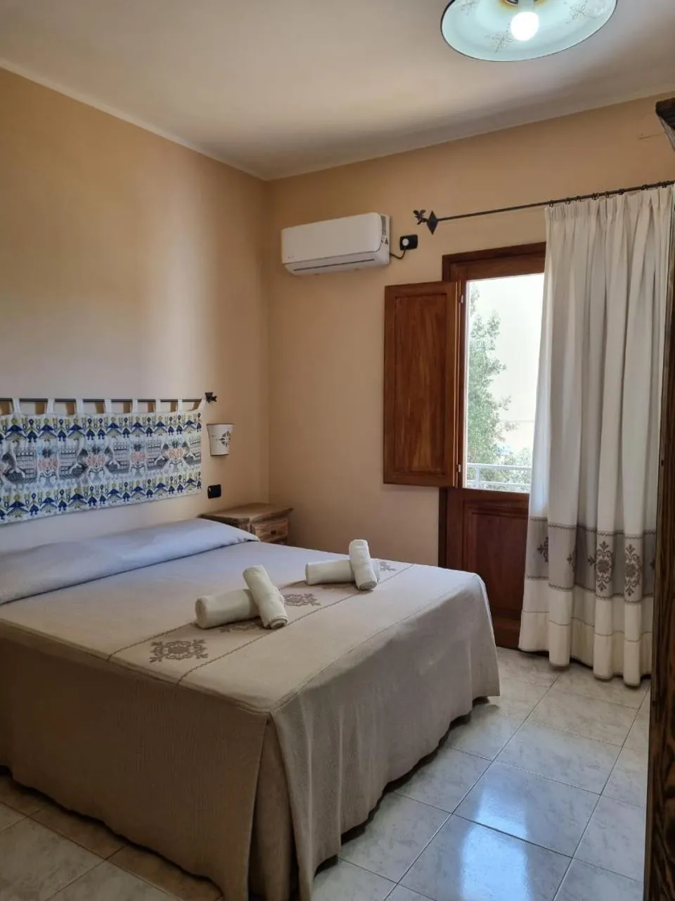 Bed in Hotel Plammas