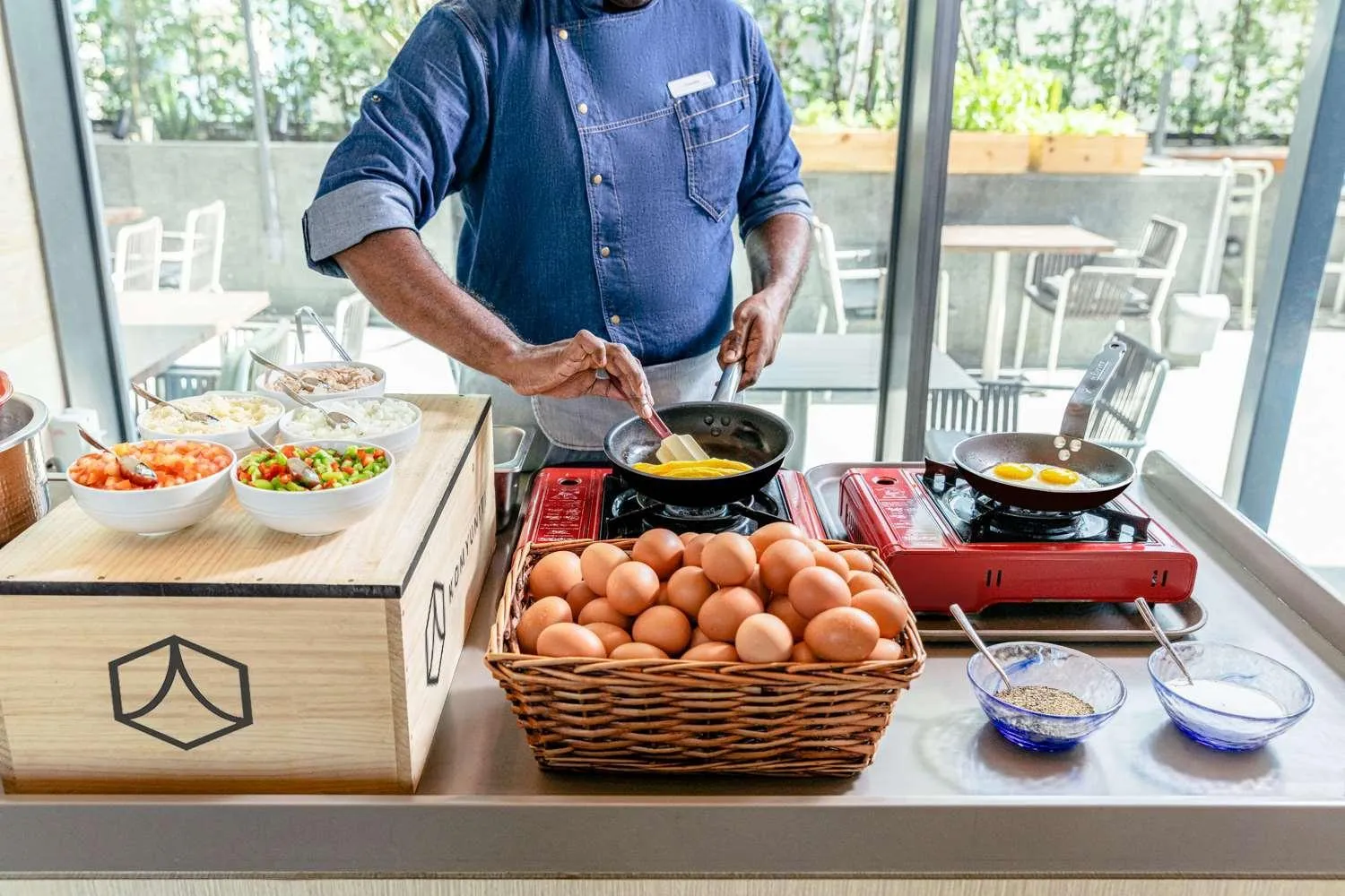 Breakfast in YOTEL Singapore Orchard Road