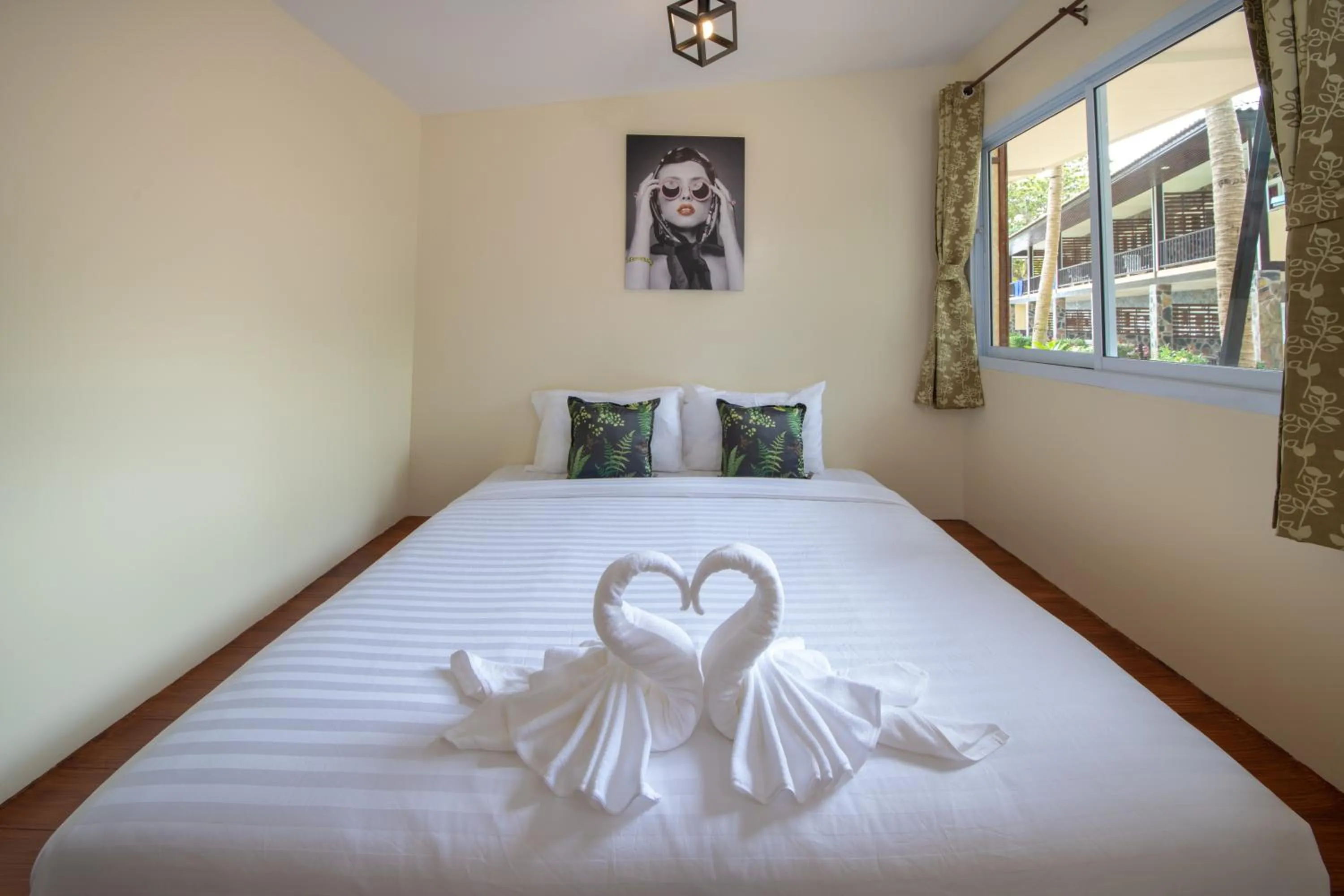 Bed in Thong Nai Pan Beach Residence