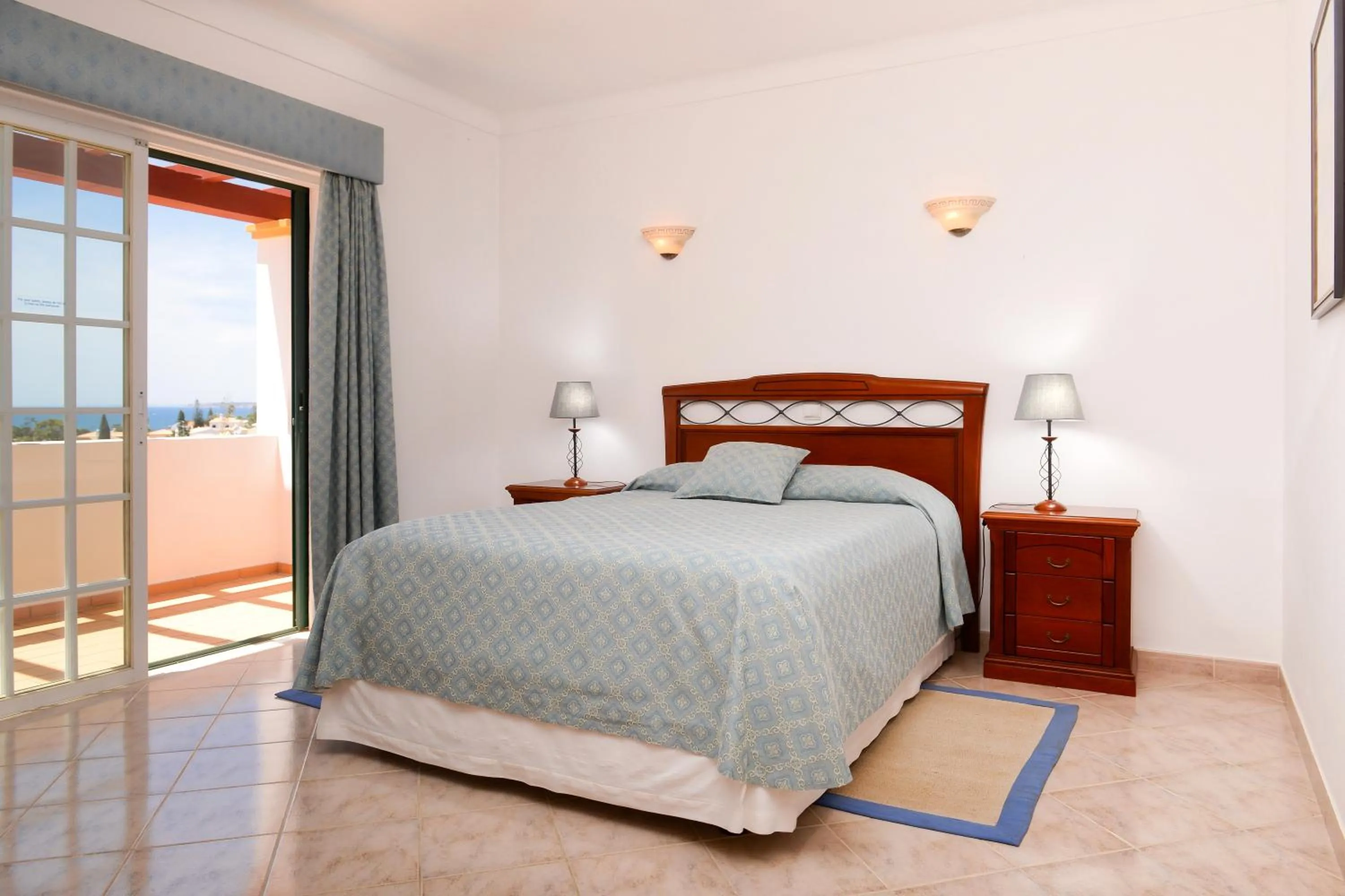 Bedroom, Bed in Moradias Villas Rufino