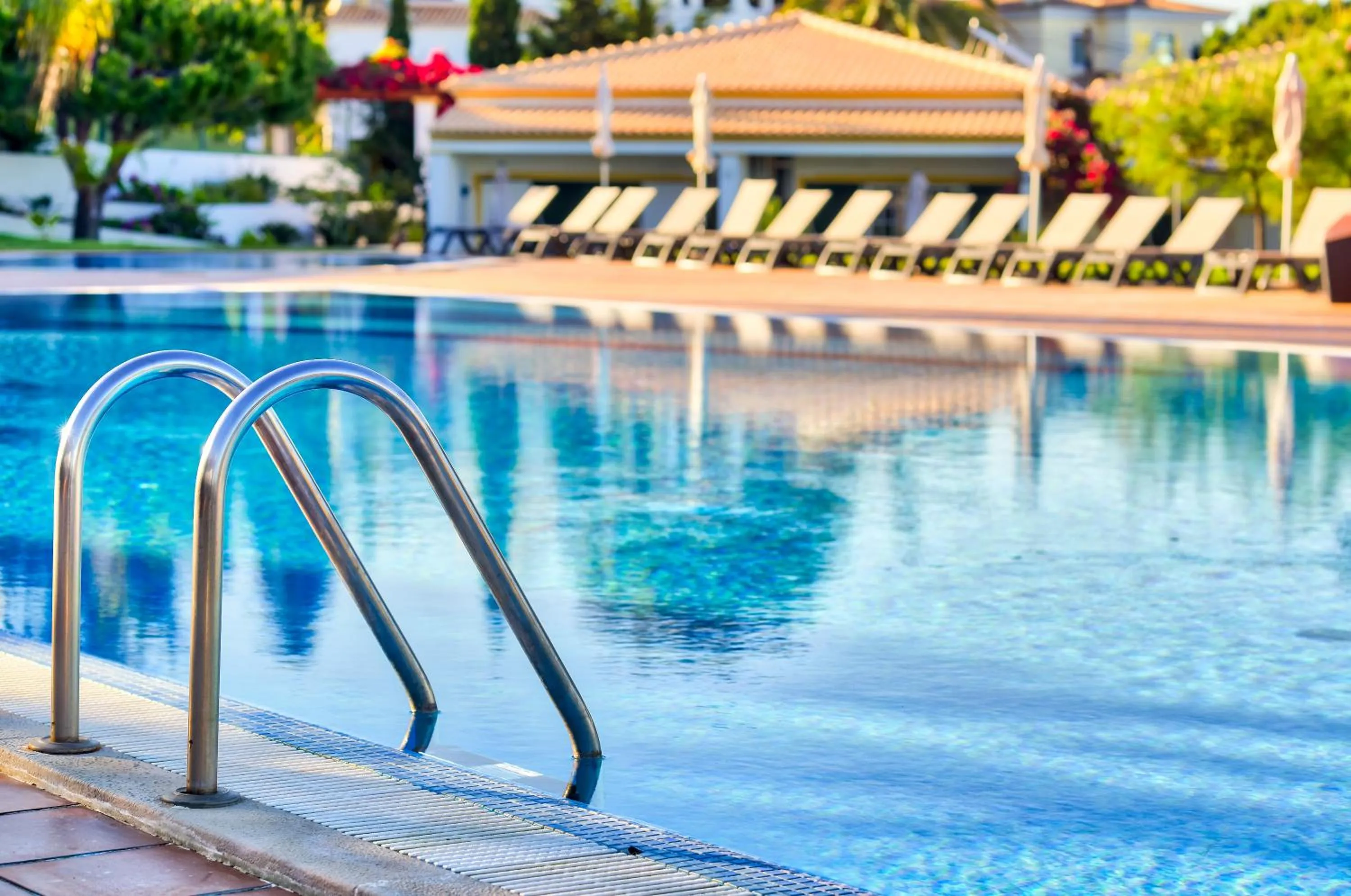 Swimming pool in Moradias Villas Rufino