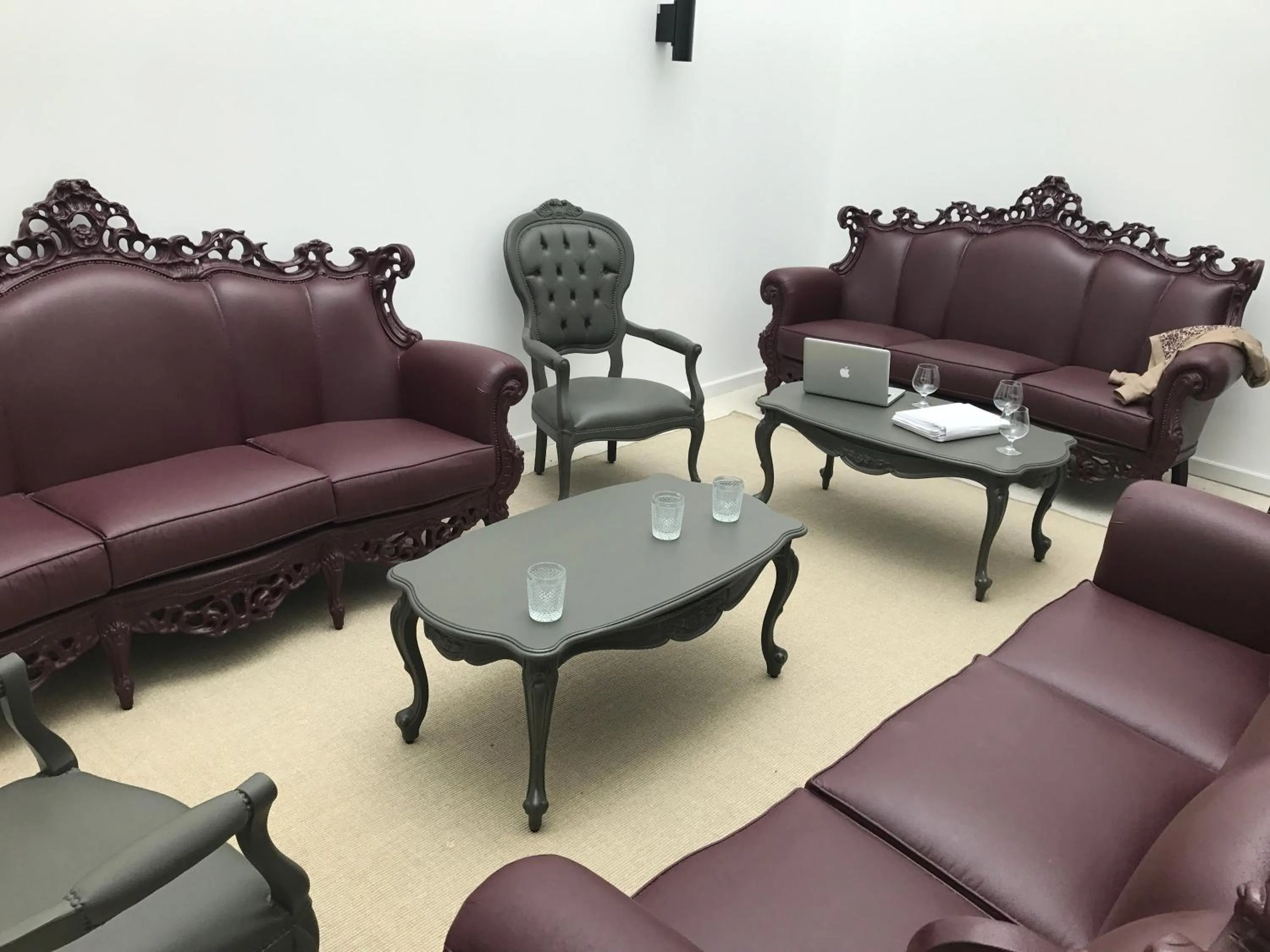 Communal lounge/ TV room in Hotel Medieval® de Penedono