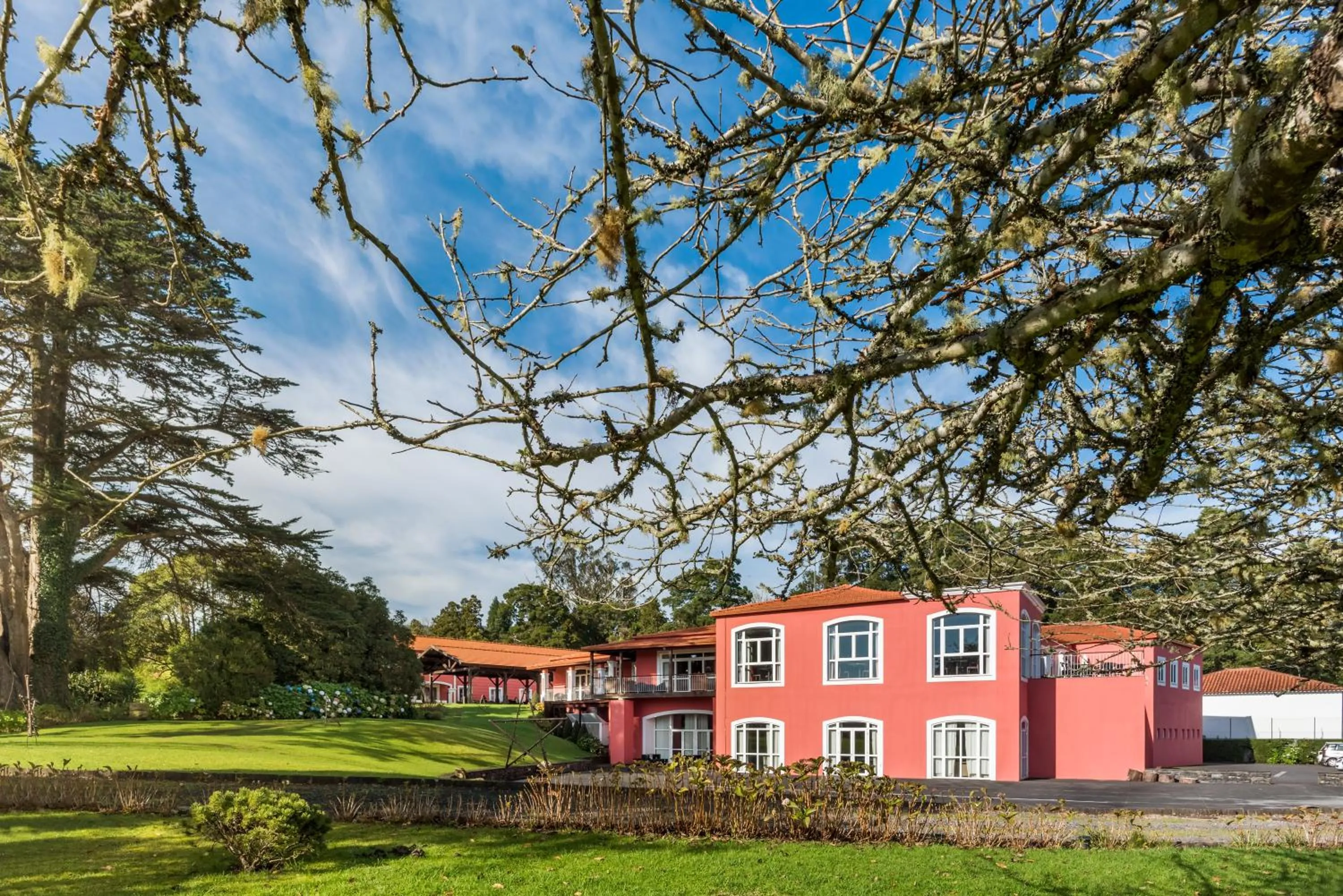 Property building in Enotel Santo da Serra