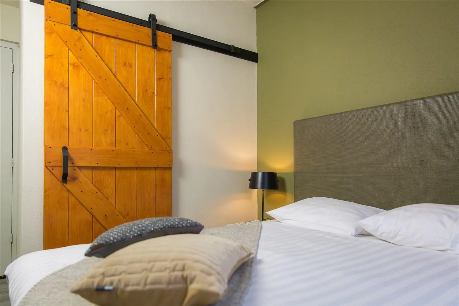 Bed in Bed & Breakfast Van Marion