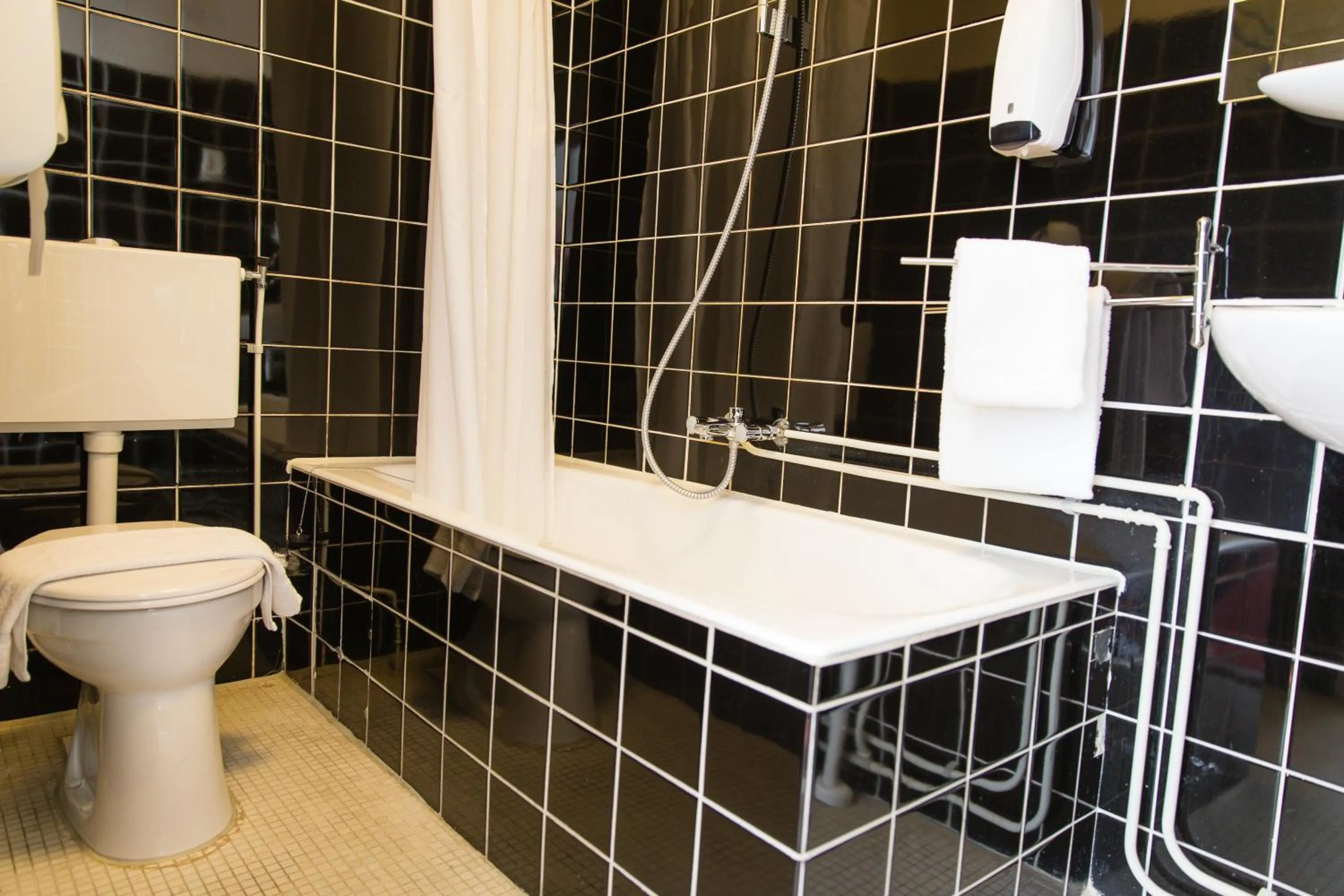 Bathroom in Bed & Breakfast Van Marion