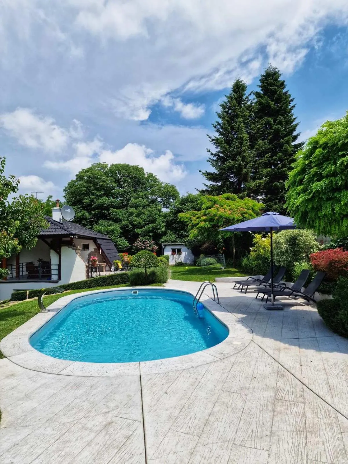 Riverside Pool Villa