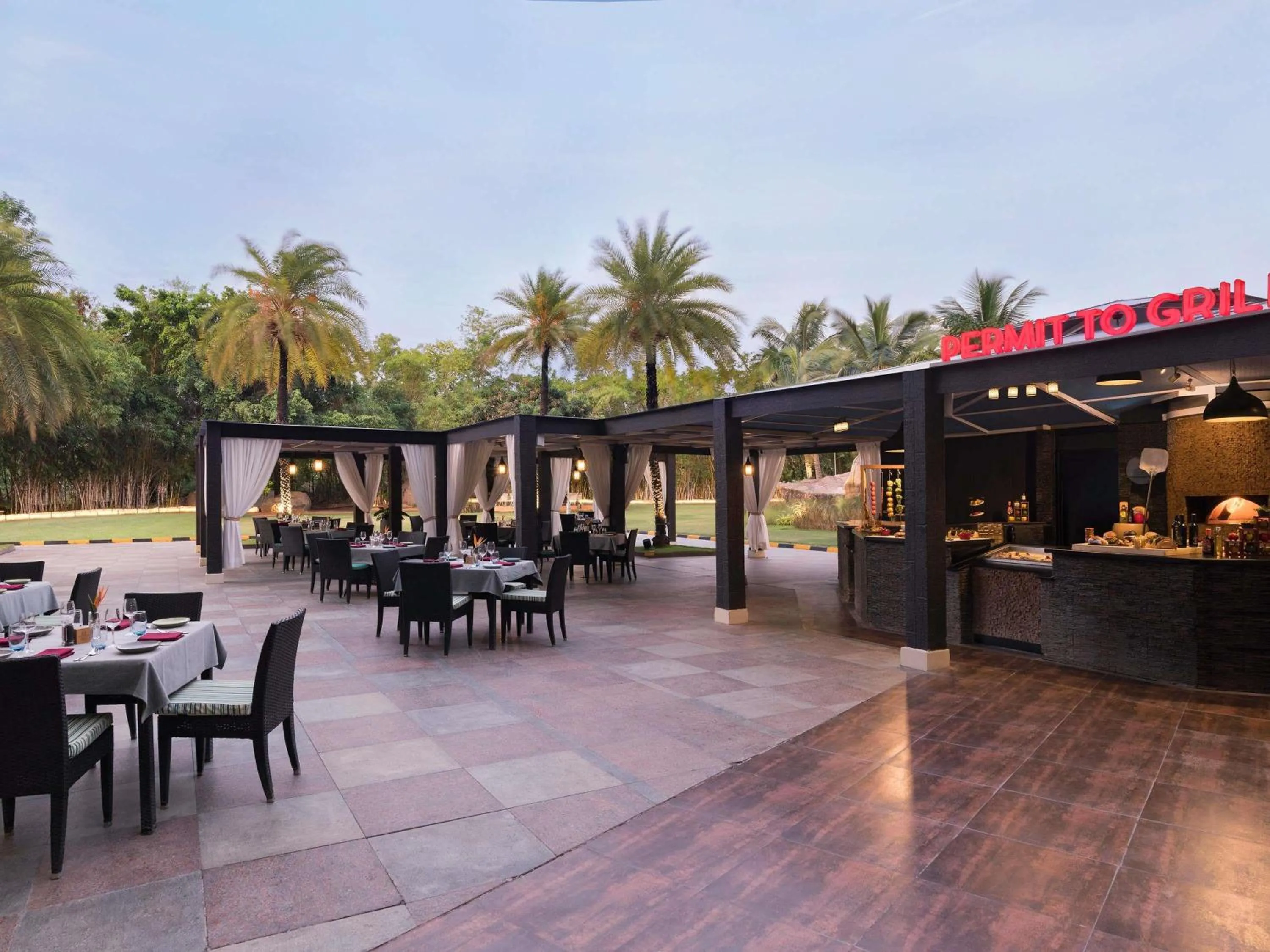 Restaurant/places to eat in Novotel Hyderabad Convention Centre