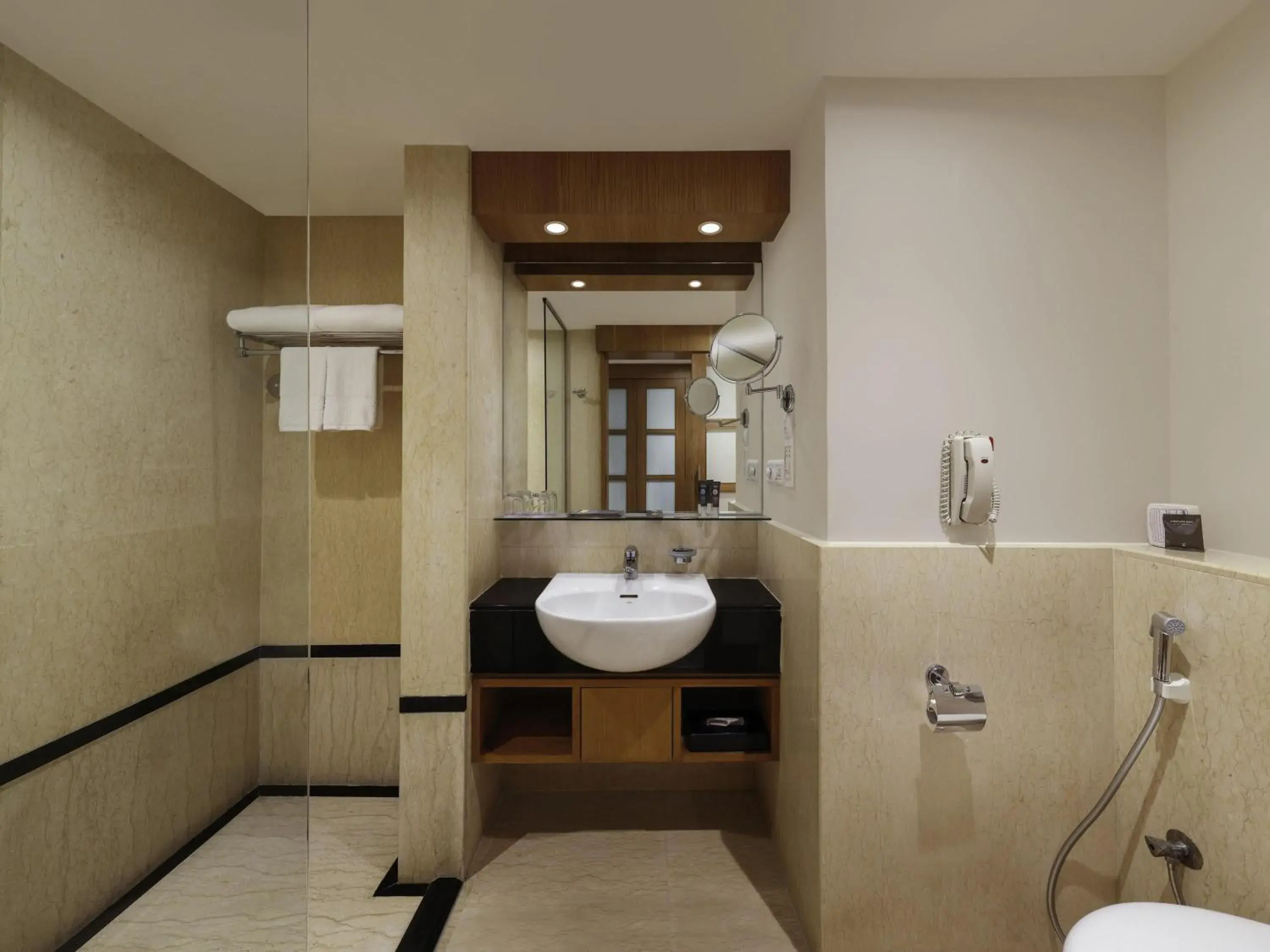 Executive Premier Floor 1 Queen Bed Poolside with 1 way airport transfer and Cocktail Hours and Lounge Access in Novotel Hyderabad Convention Centre Executive Premier Floor 1 Queen Bed Poolside with 1 way airport transfer and Cocktail Hours and Lounge Access in Novotel Hyderabad Convention Centre