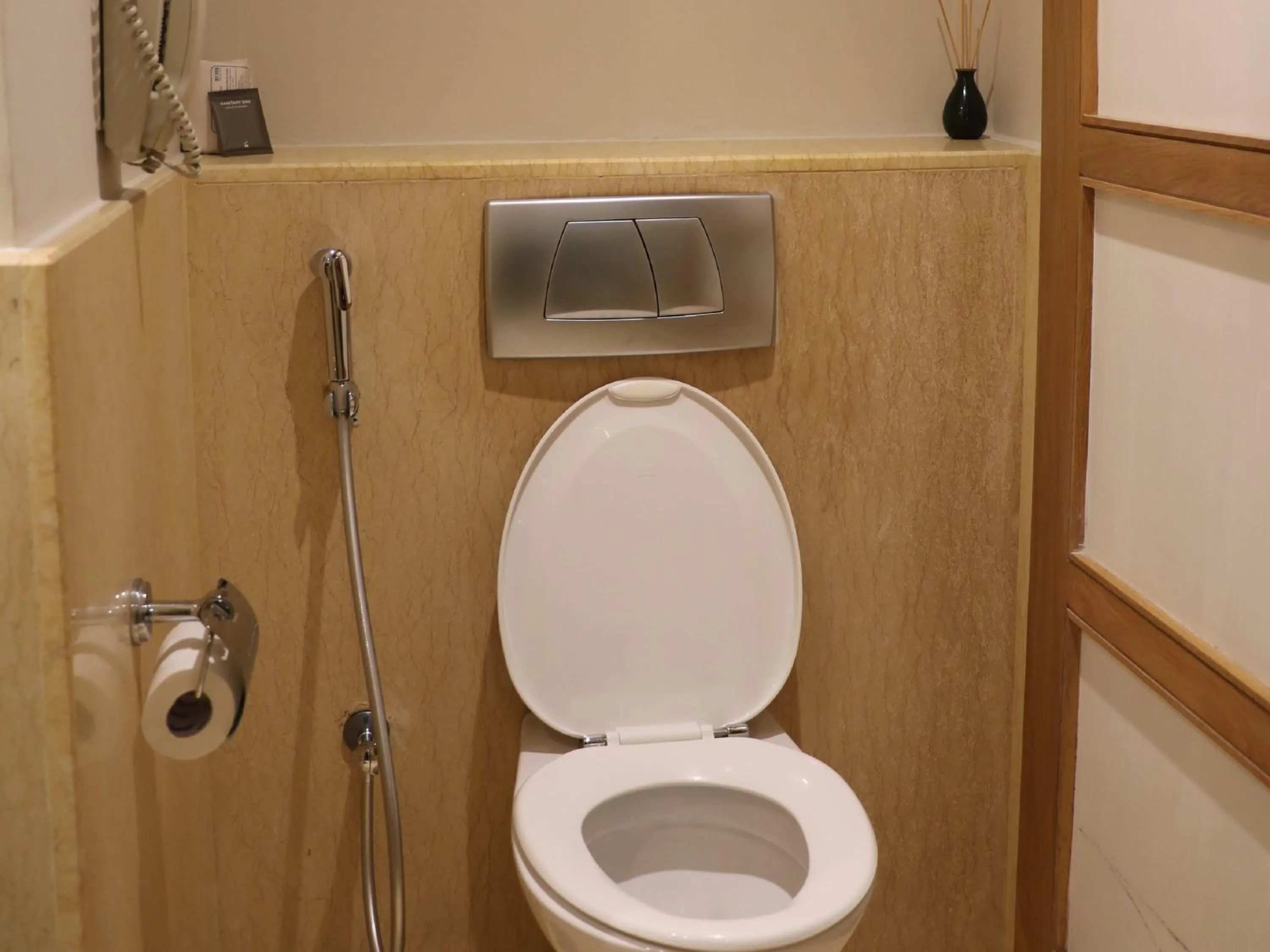 Bedroom in Novotel Hyderabad Convention Centre