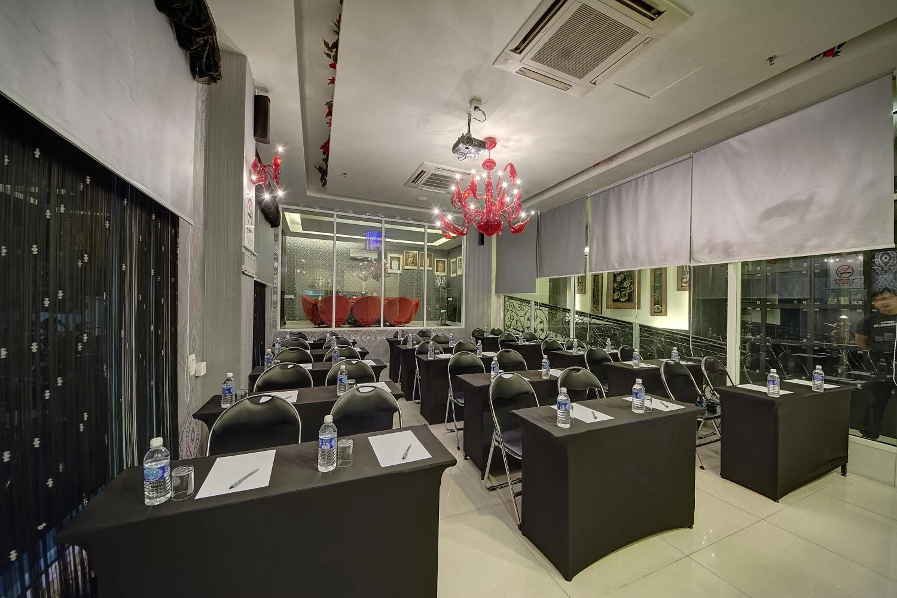 Banquet/Function facilities in Arenaa Deluxe Hotel