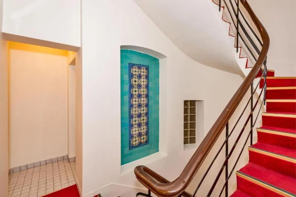 Property building in Hotel Santa Hill