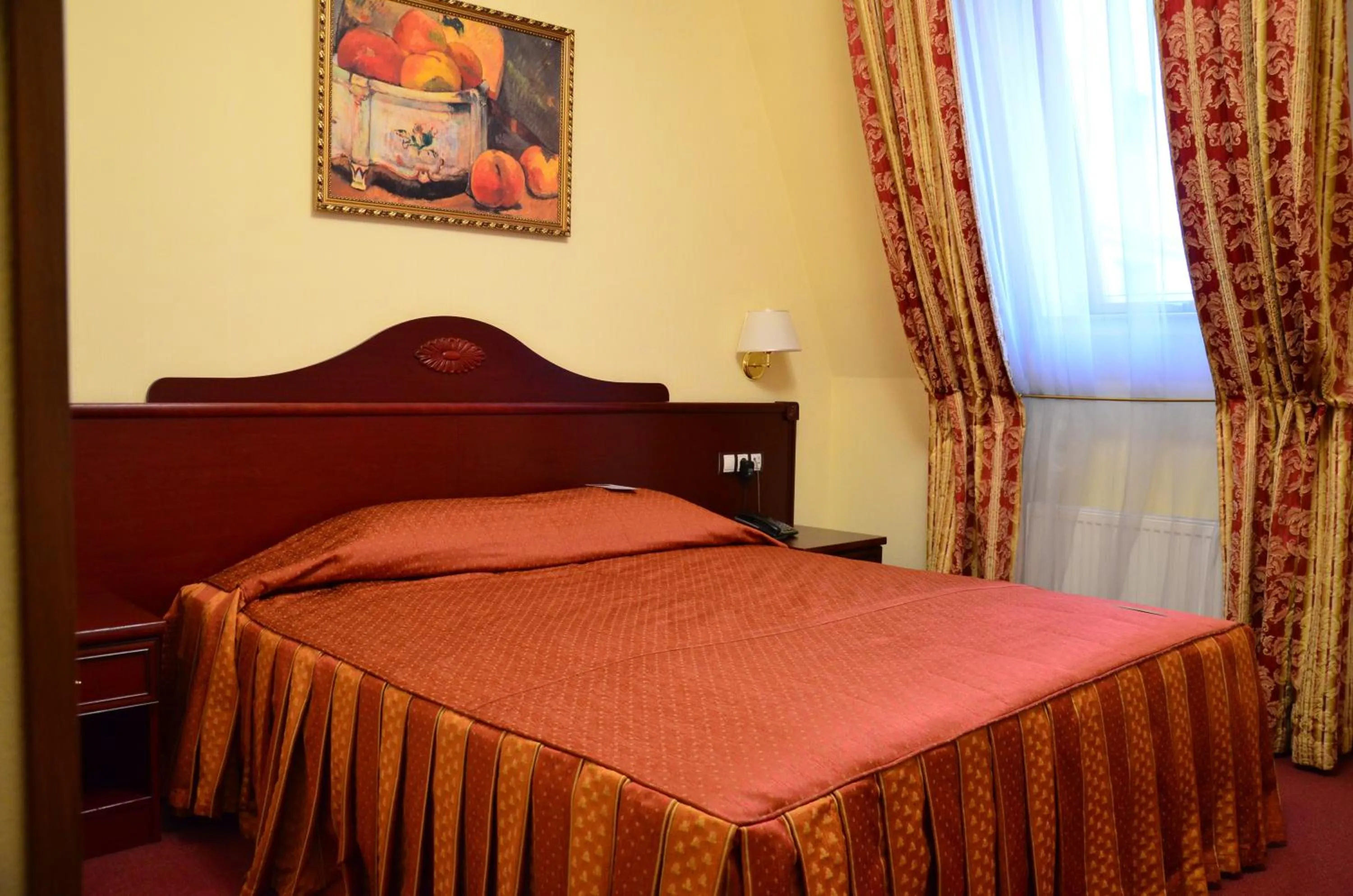 Bedroom, Bed in Aurora Premier Hotel