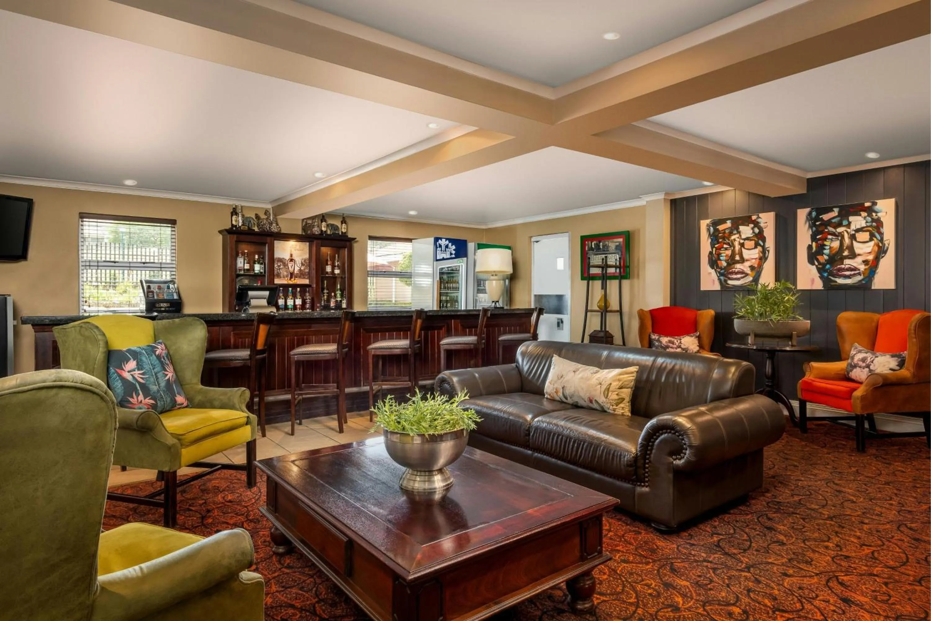 Lounge or bar in Protea Hotel by Marriott Nelspruit