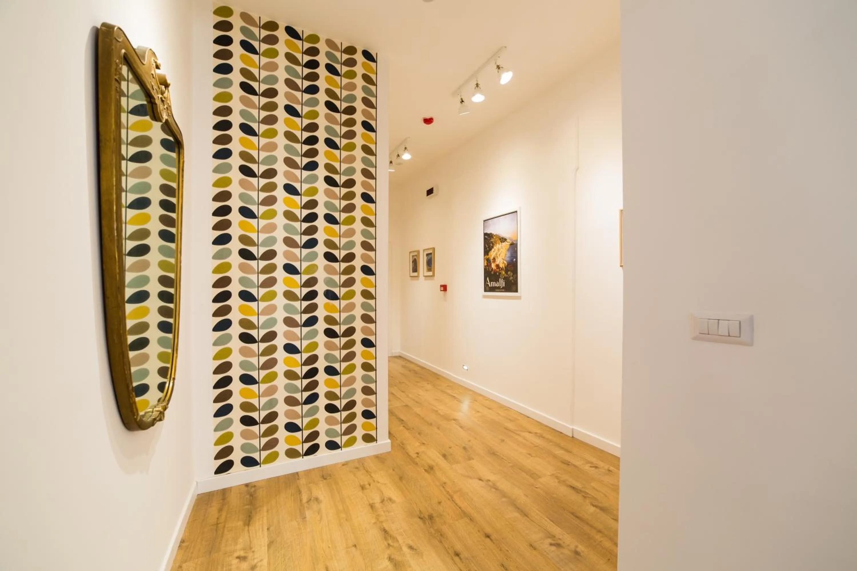 On site in Napoli Tree - Lungomare