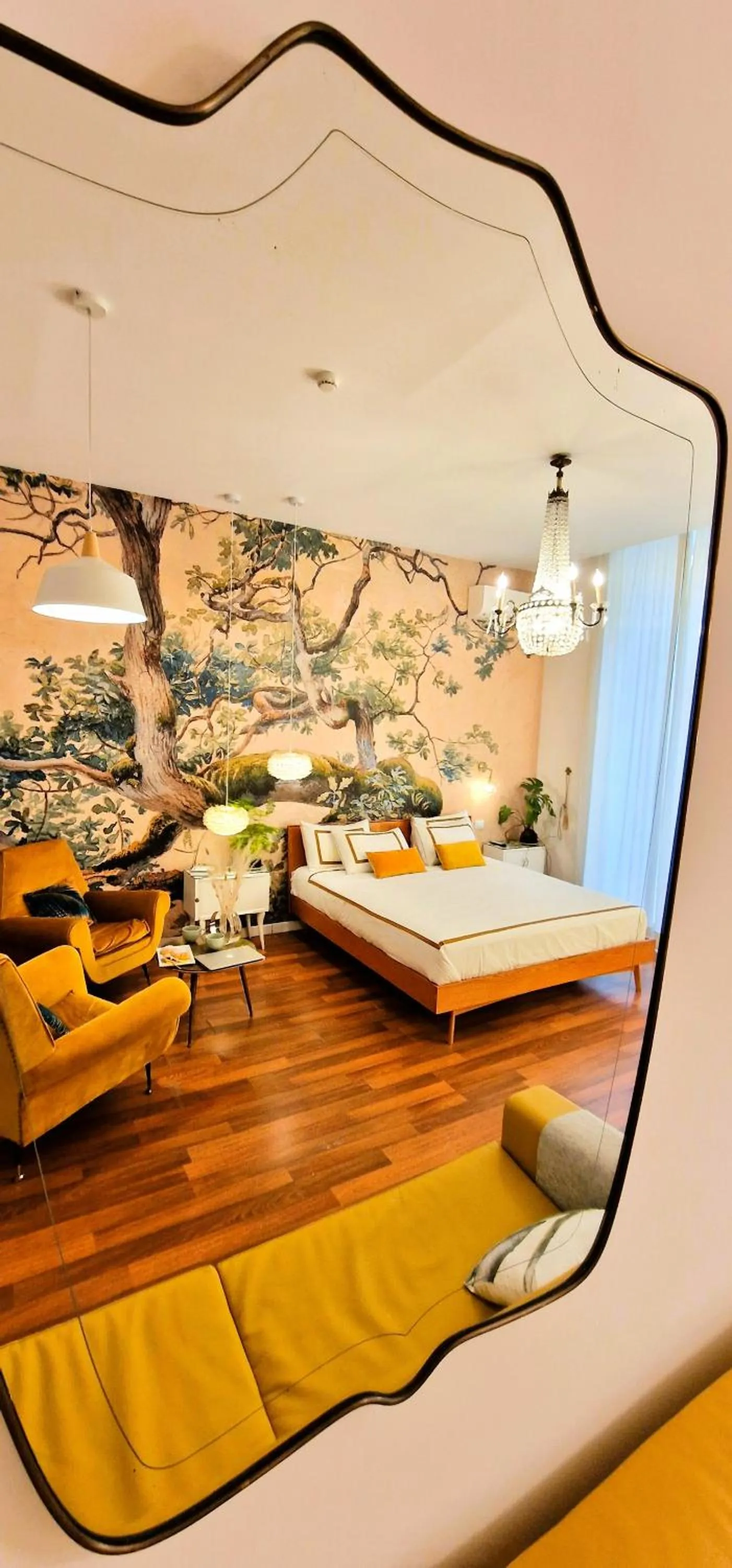 Seating area in Napoli Tree - Lungomare