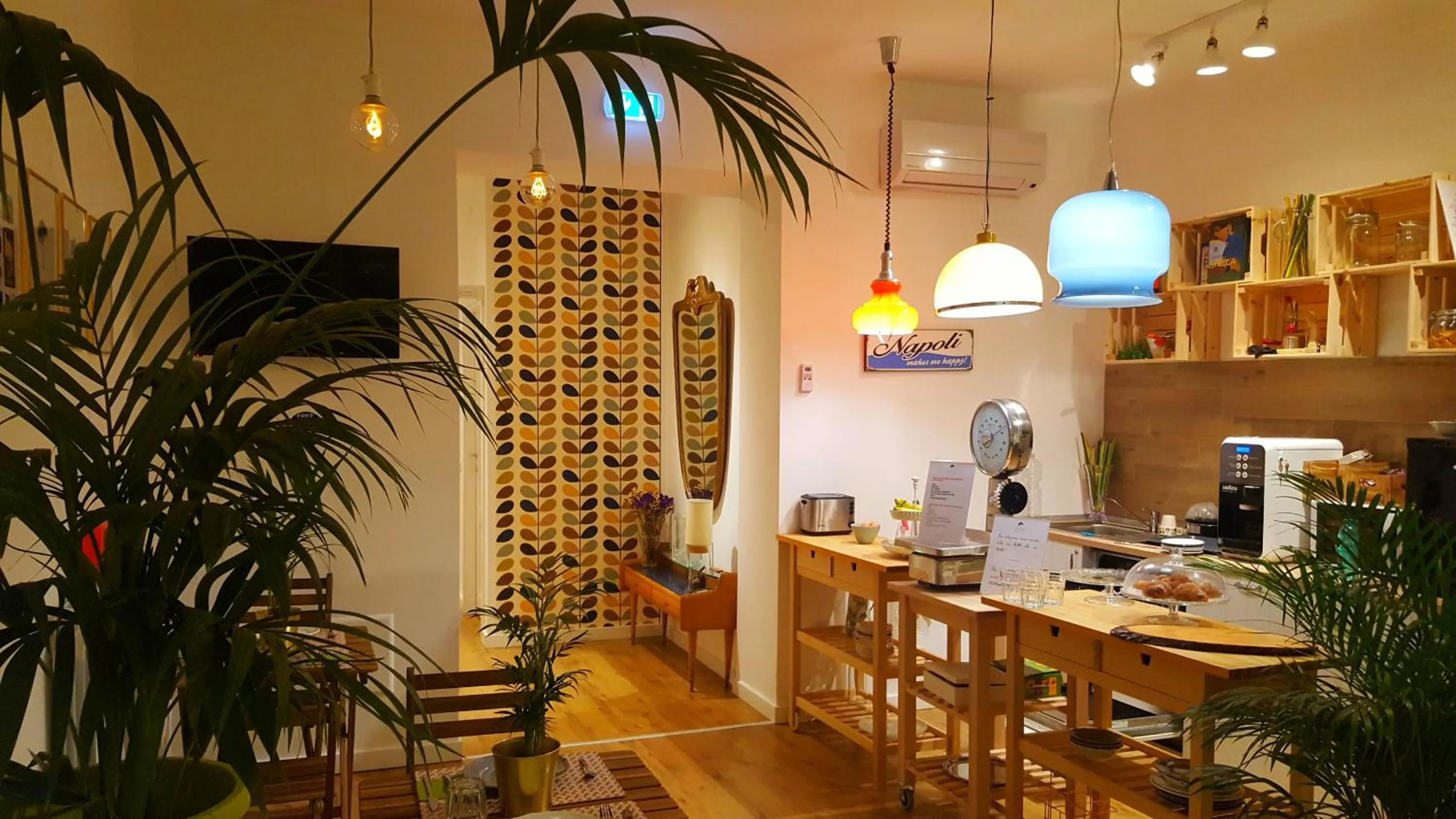 Communal kitchen in Napoli Tree - Lungomare