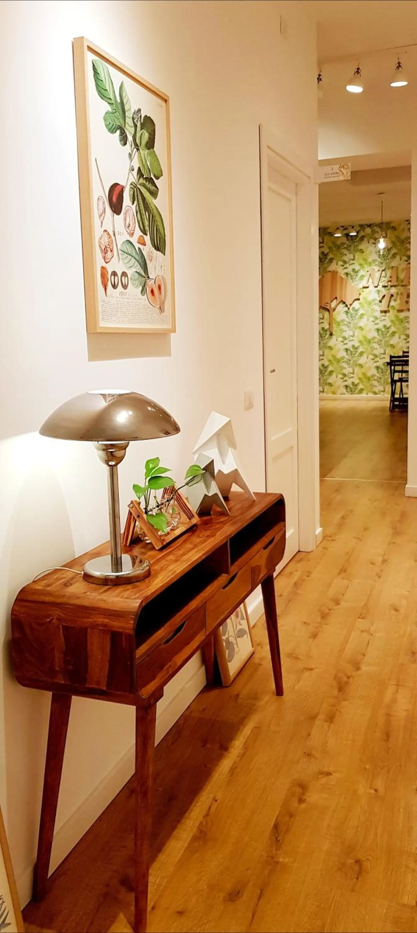 Communal lounge/ TV room in Napoli Tree - Lungomare