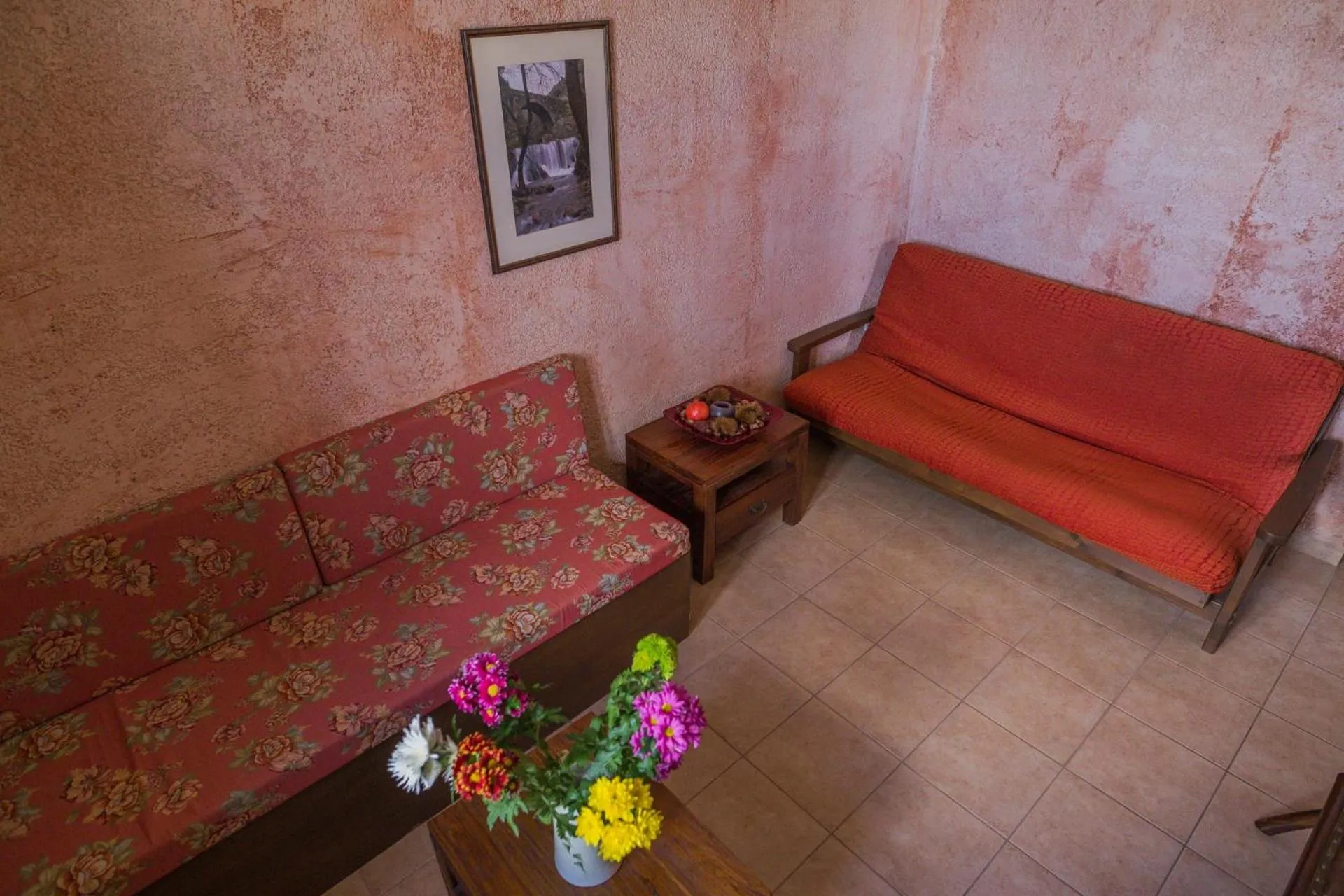 Seating area in Faris Hotel