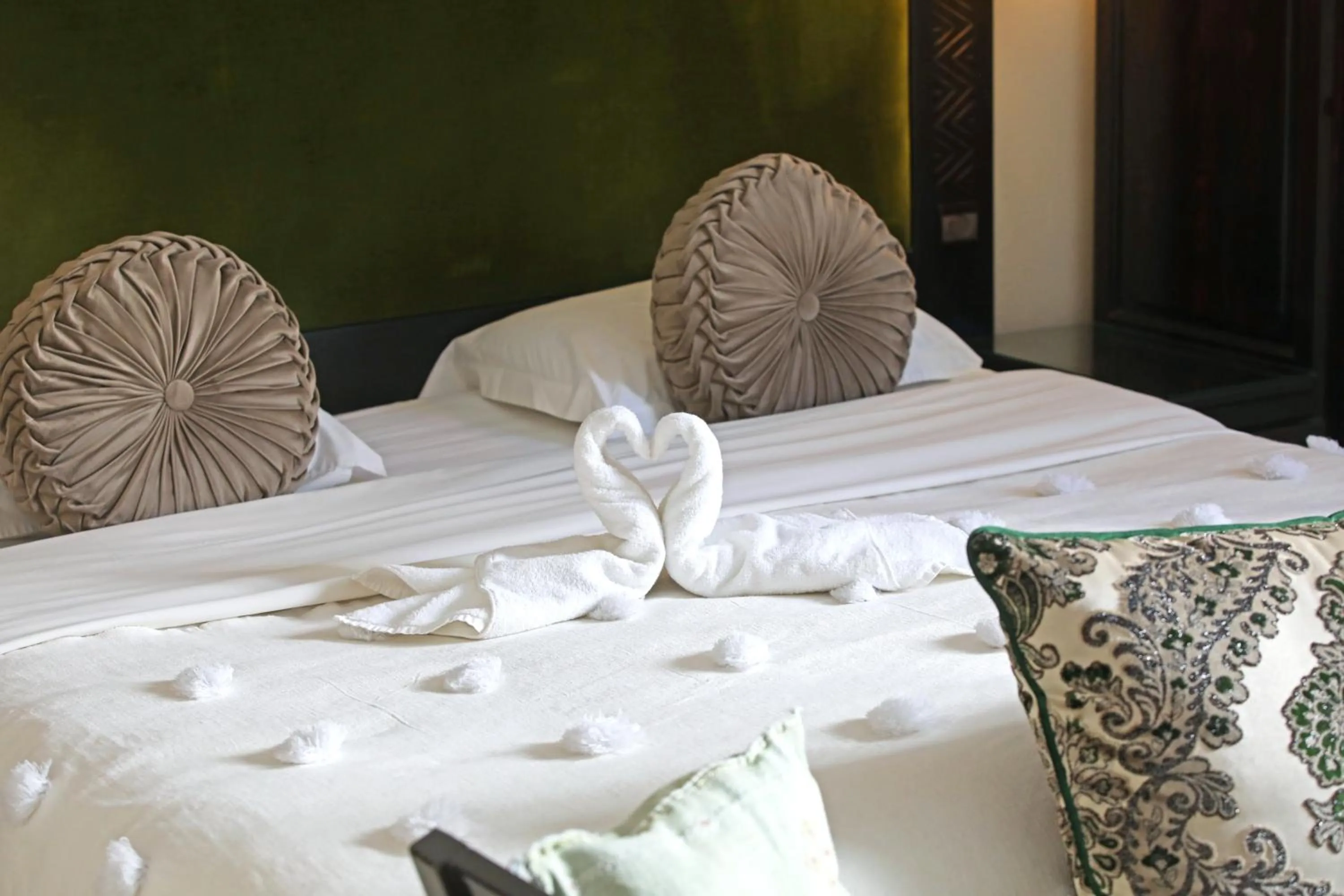 Bed in Riad Dar L'Oussia & SPA