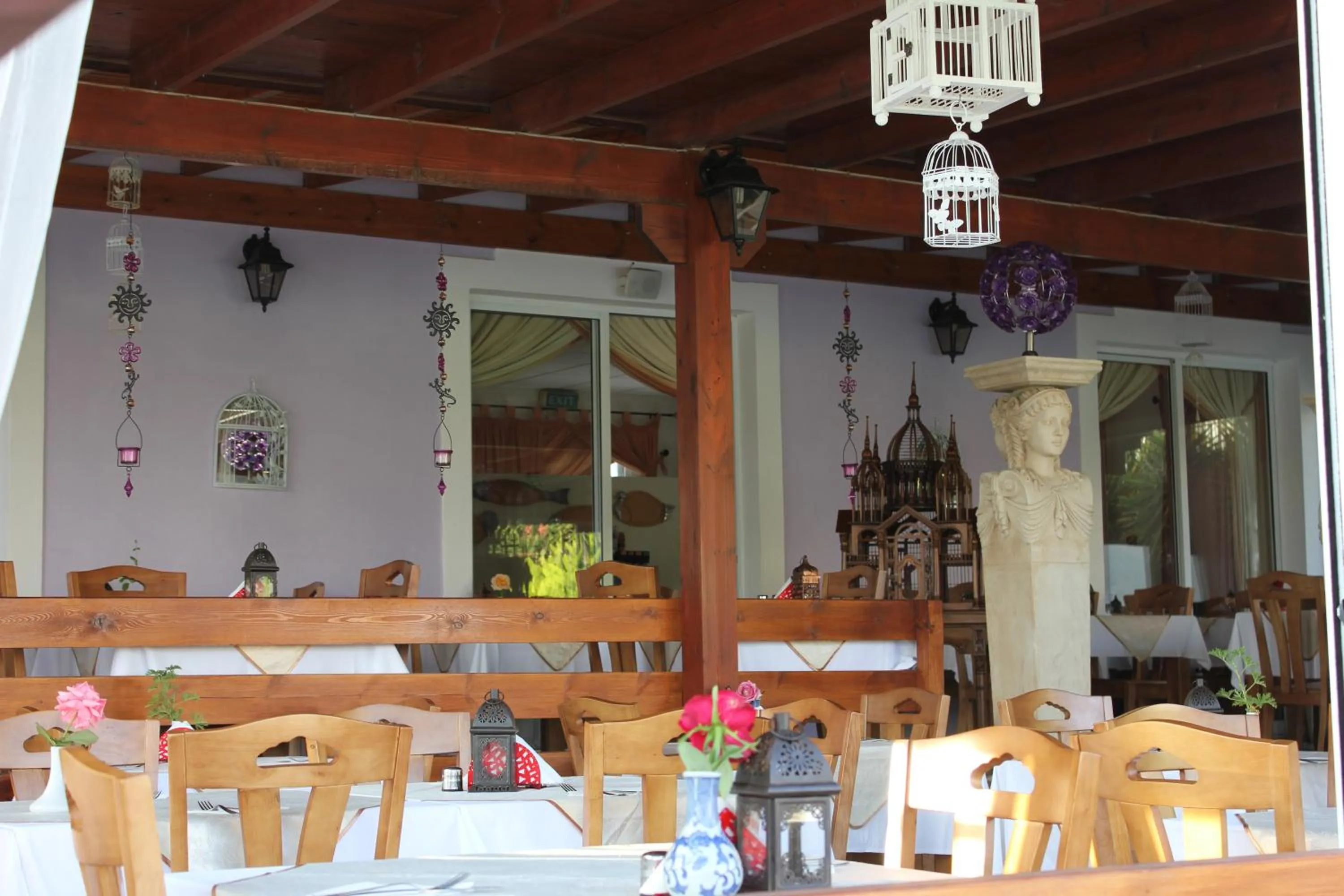 Restaurant/places to eat in Akamanthea Holiday Village