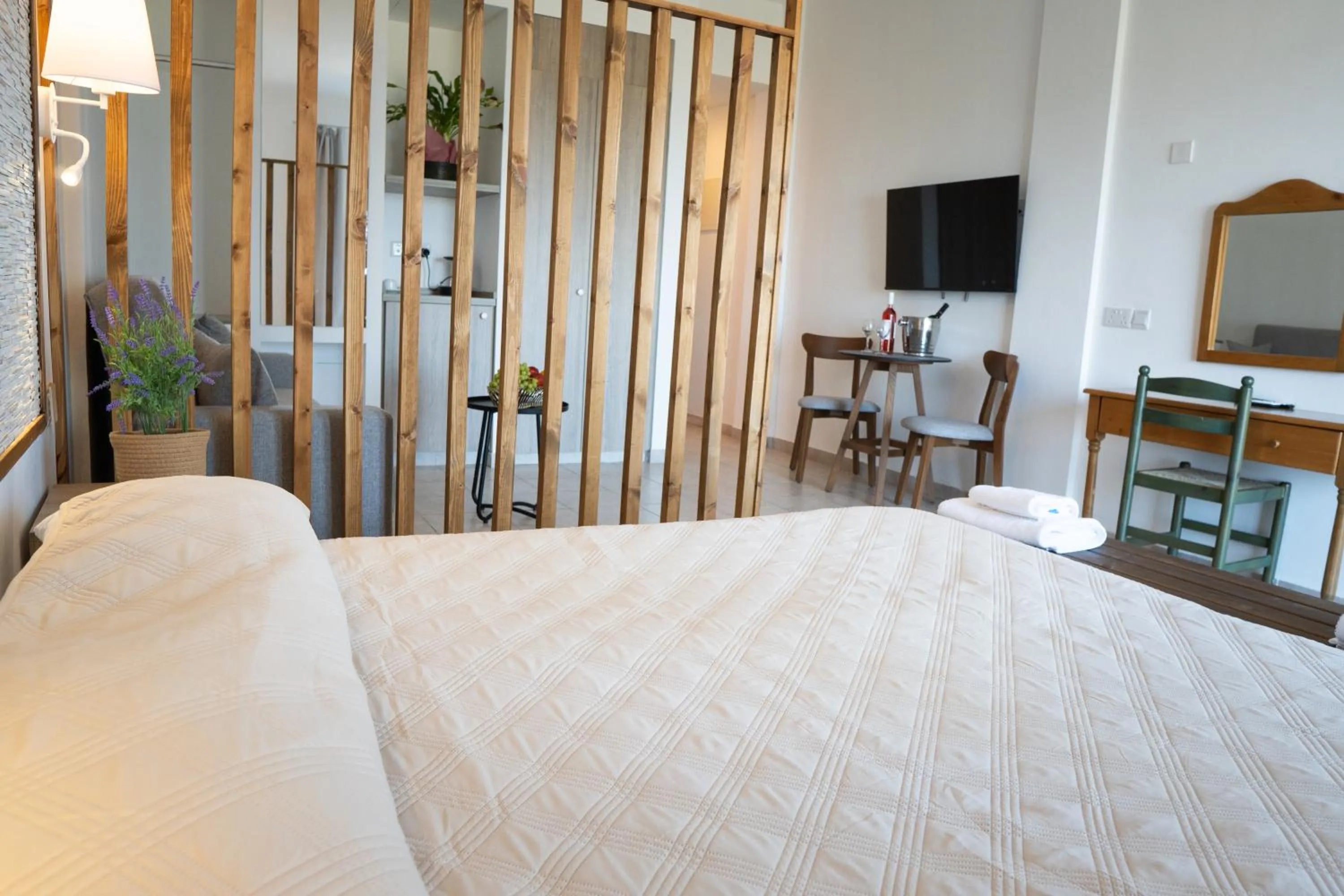 Bed in Akamanthea Holiday Village