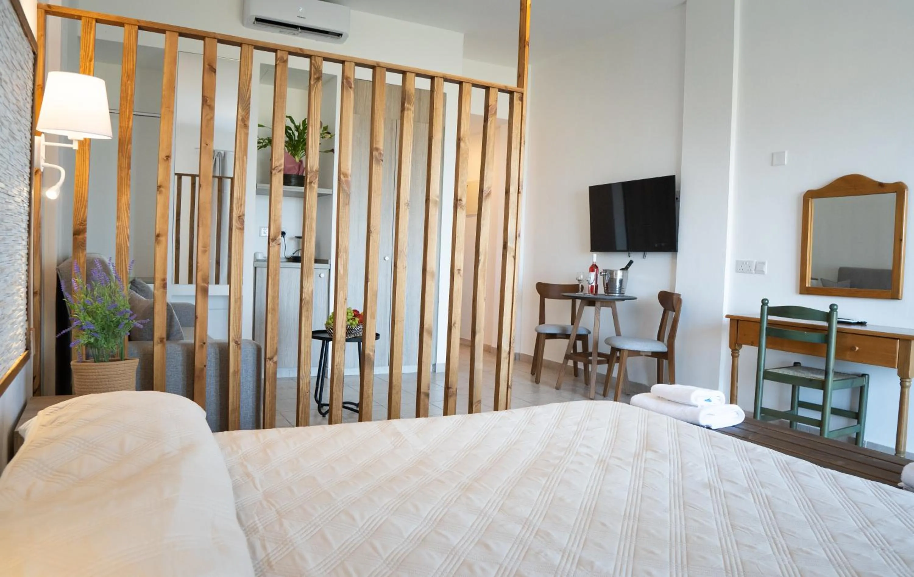 Bed in Akamanthea Holiday Village