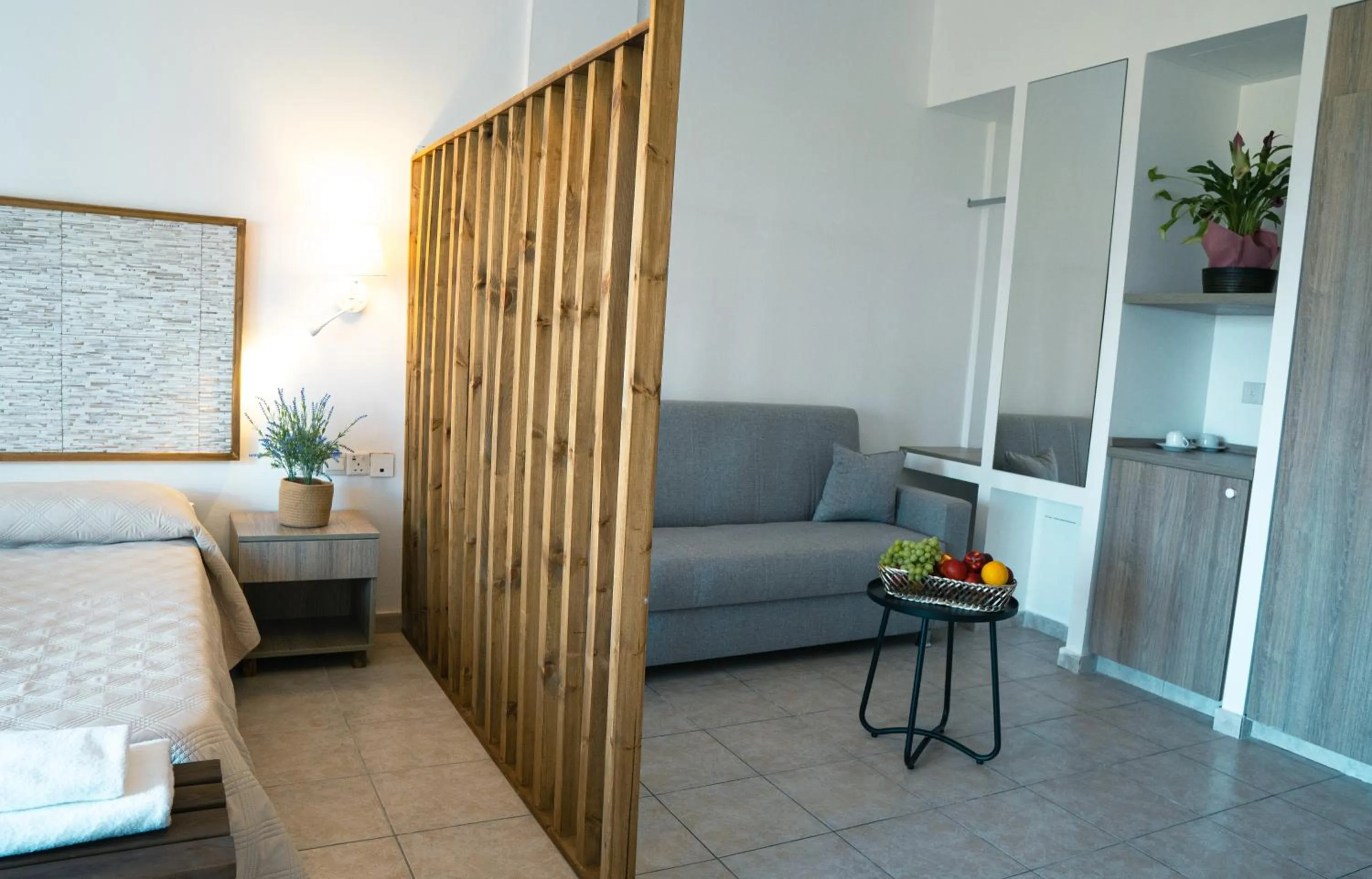 Photo of the whole room, Bed in Akamanthea Holiday Village