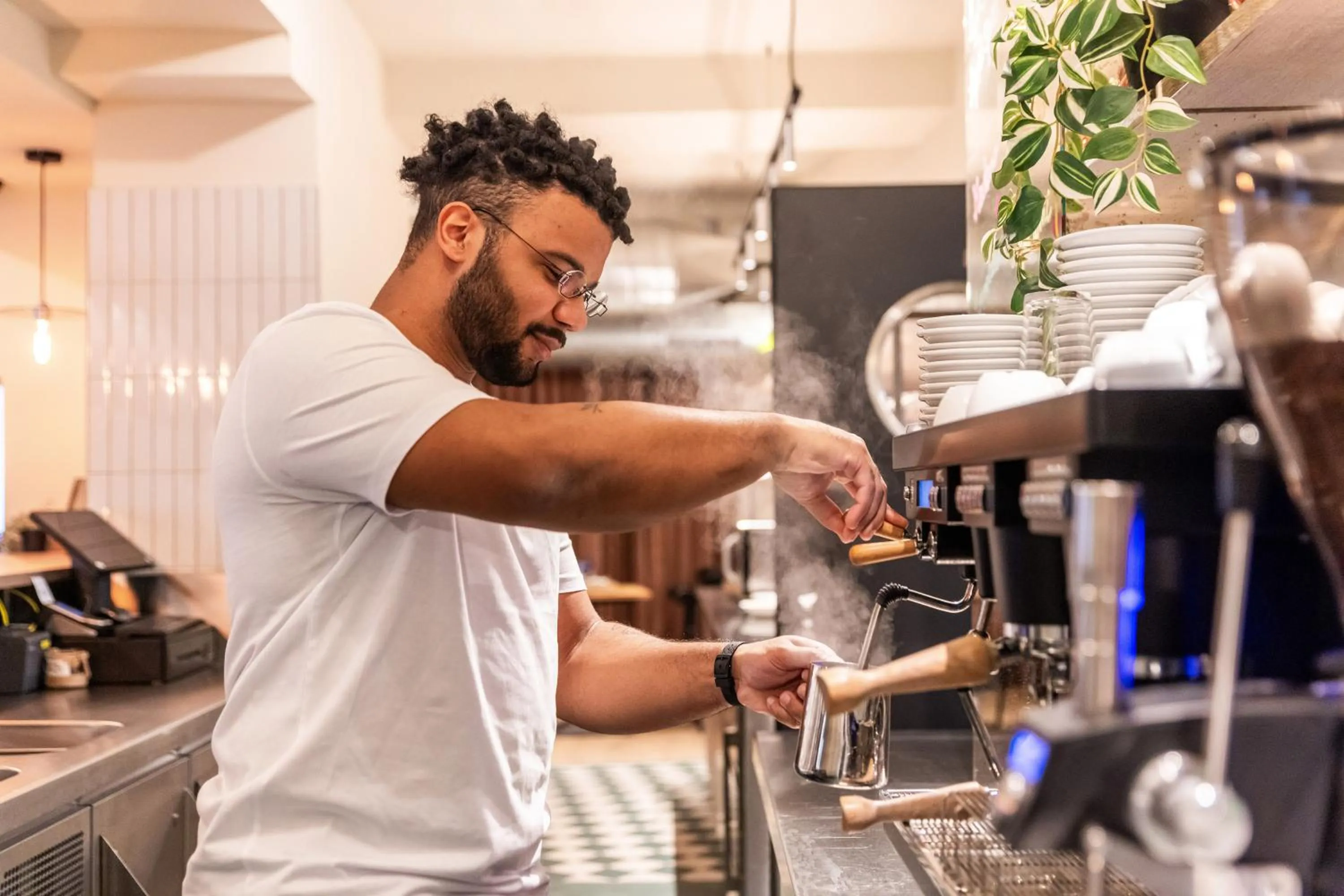 Lounge or bar in MEININGER Hotel Berlin Mitte