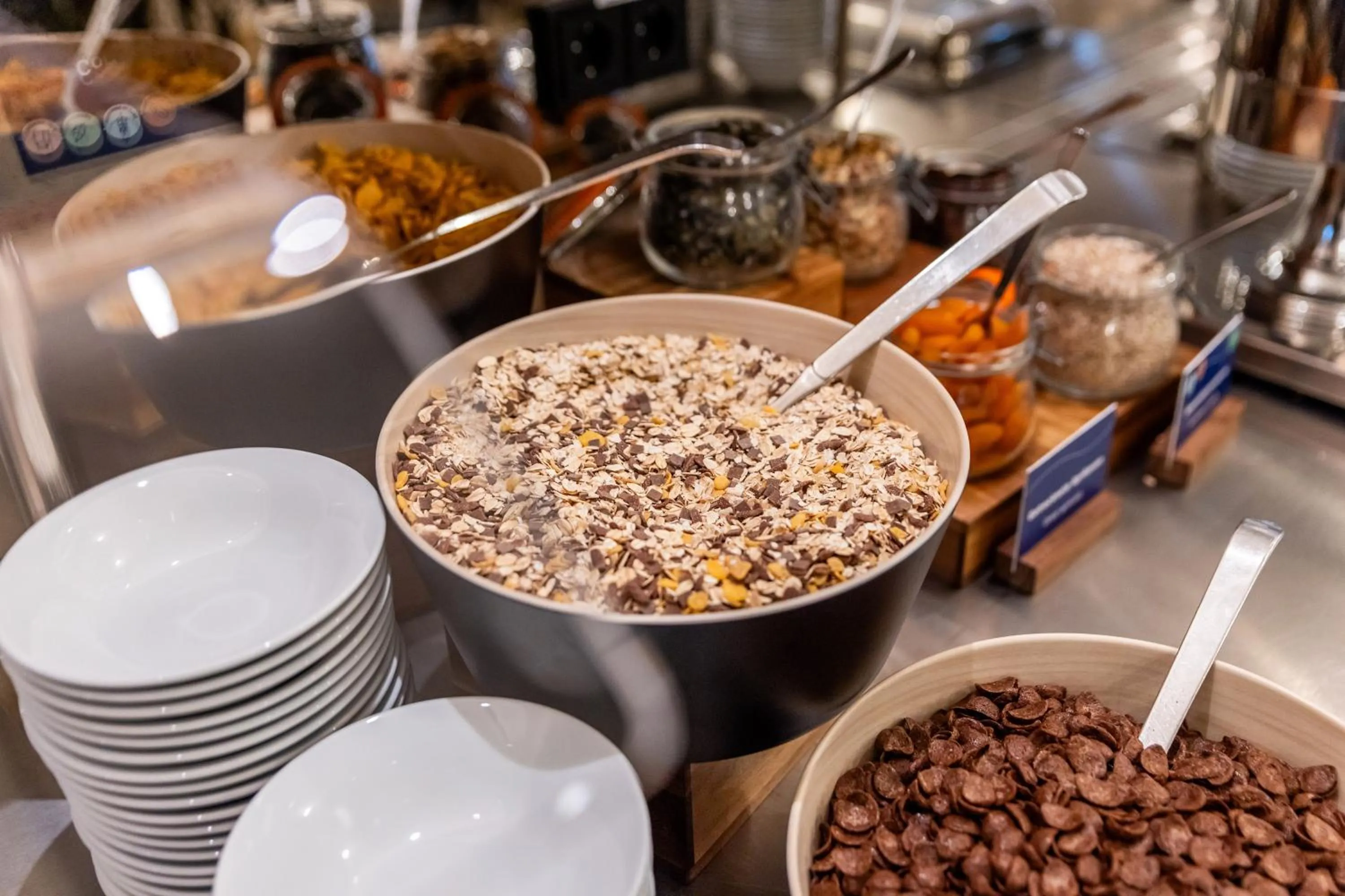 Buffet breakfast in MEININGER Hotel Berlin Mitte