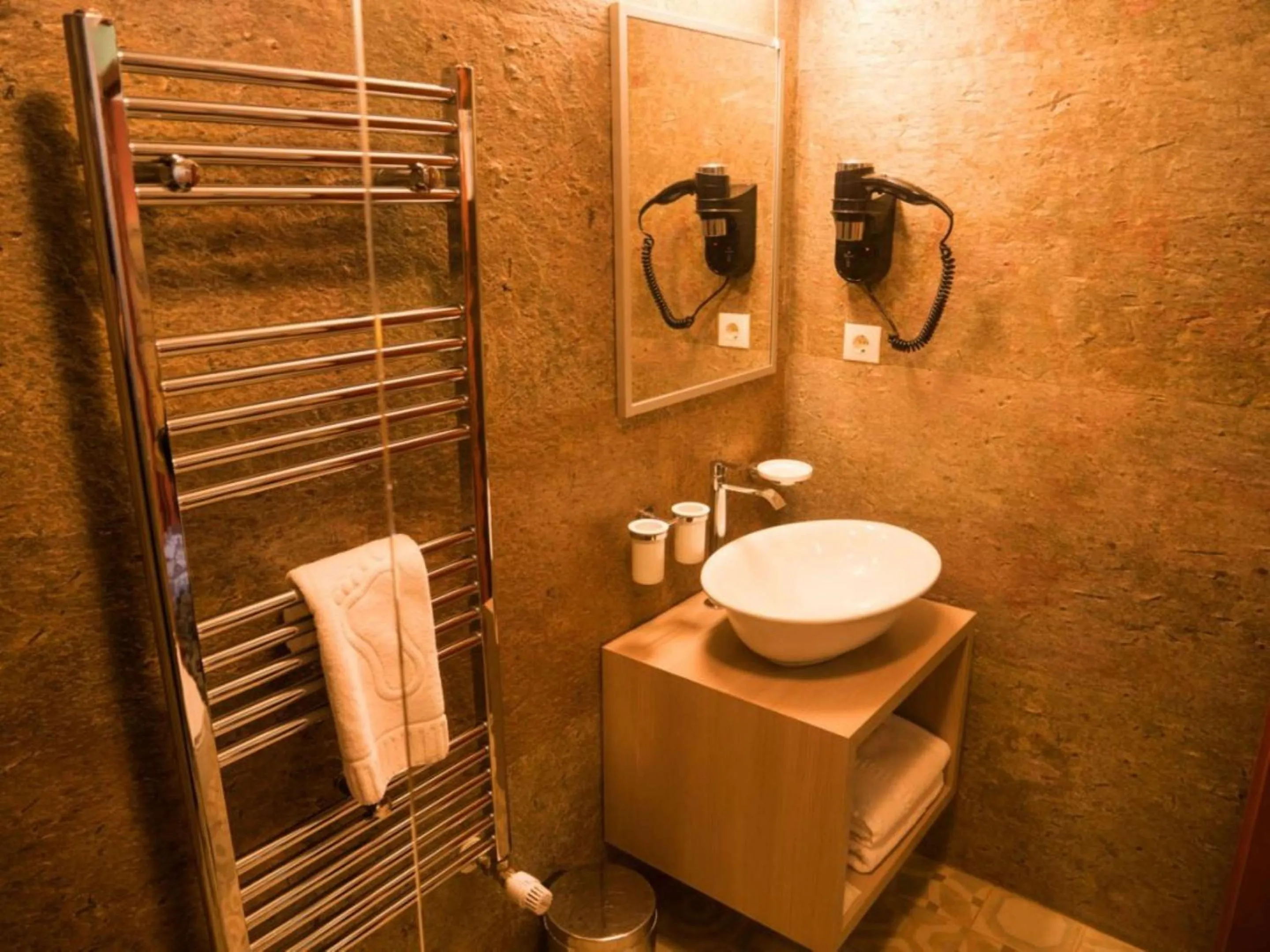 Bathroom in Best Western Silva Hotel